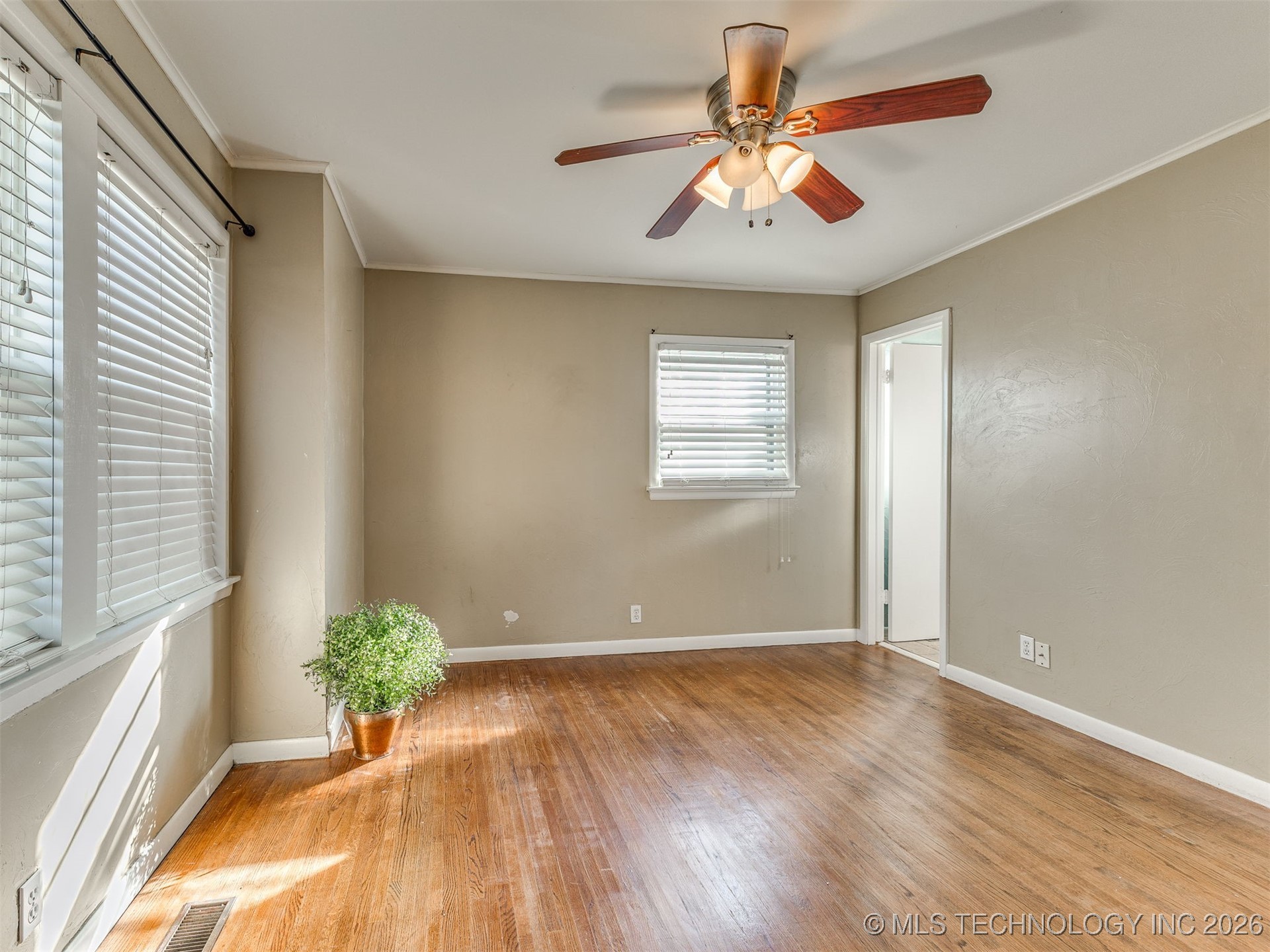 1568 E 60th Street Property Photo 19