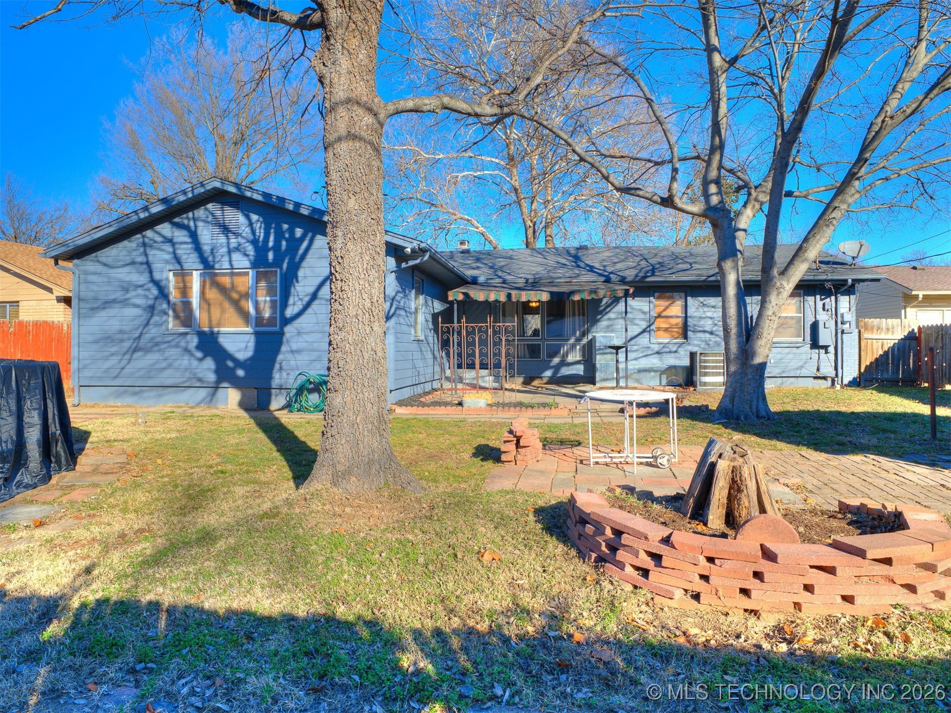 1568 E 60th Street Property Photo 37