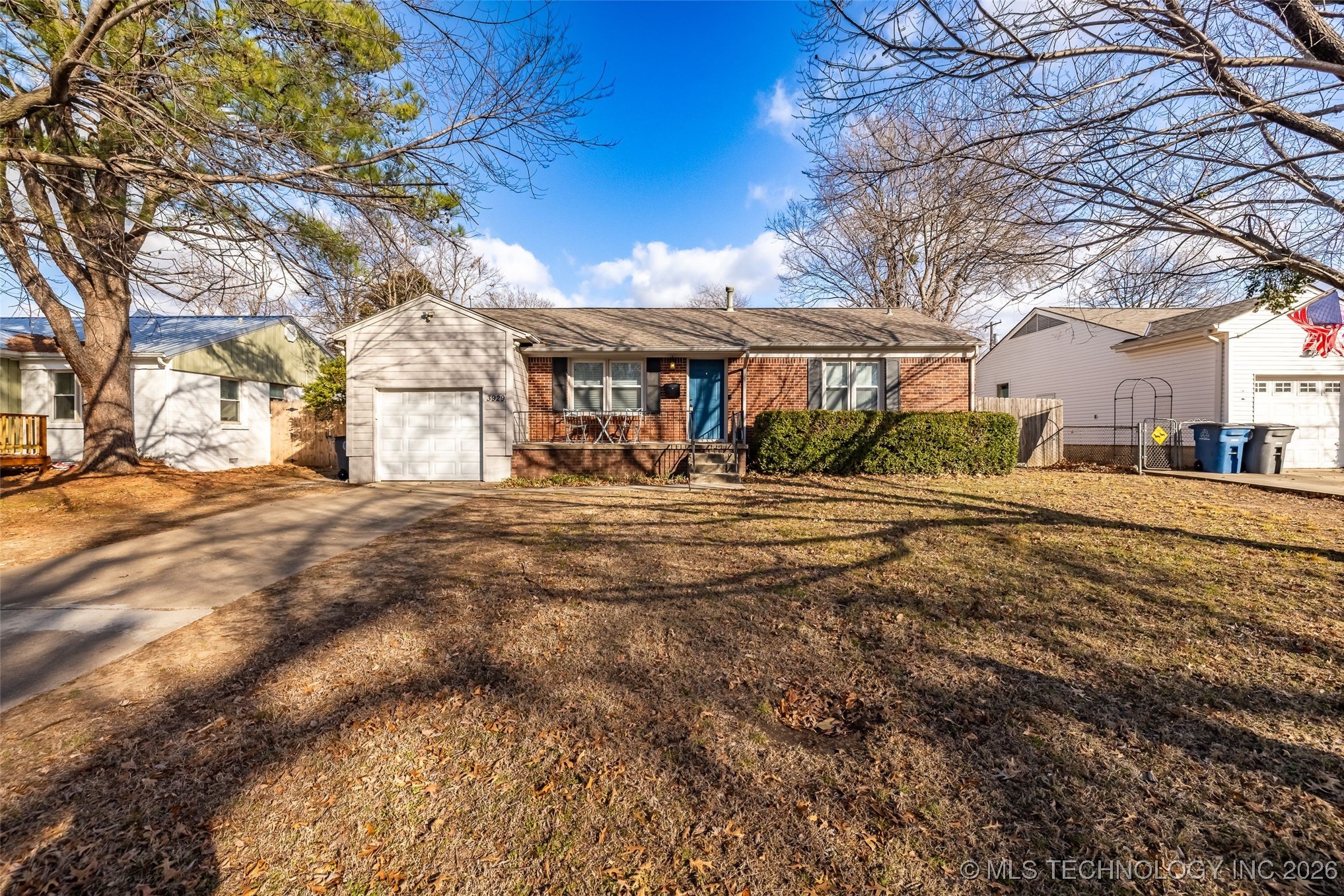 3929 E 38th Street Property Photo 4