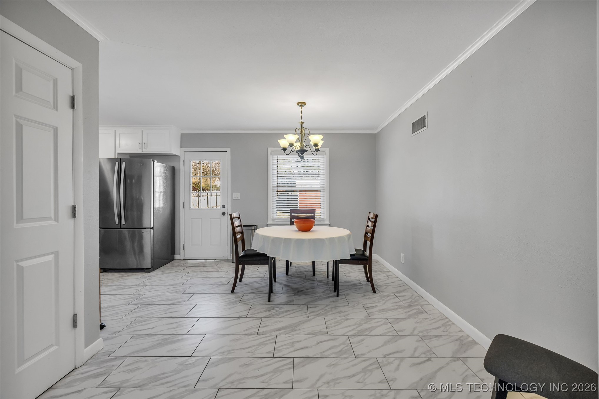 3929 E 38th Street Property Photo 15