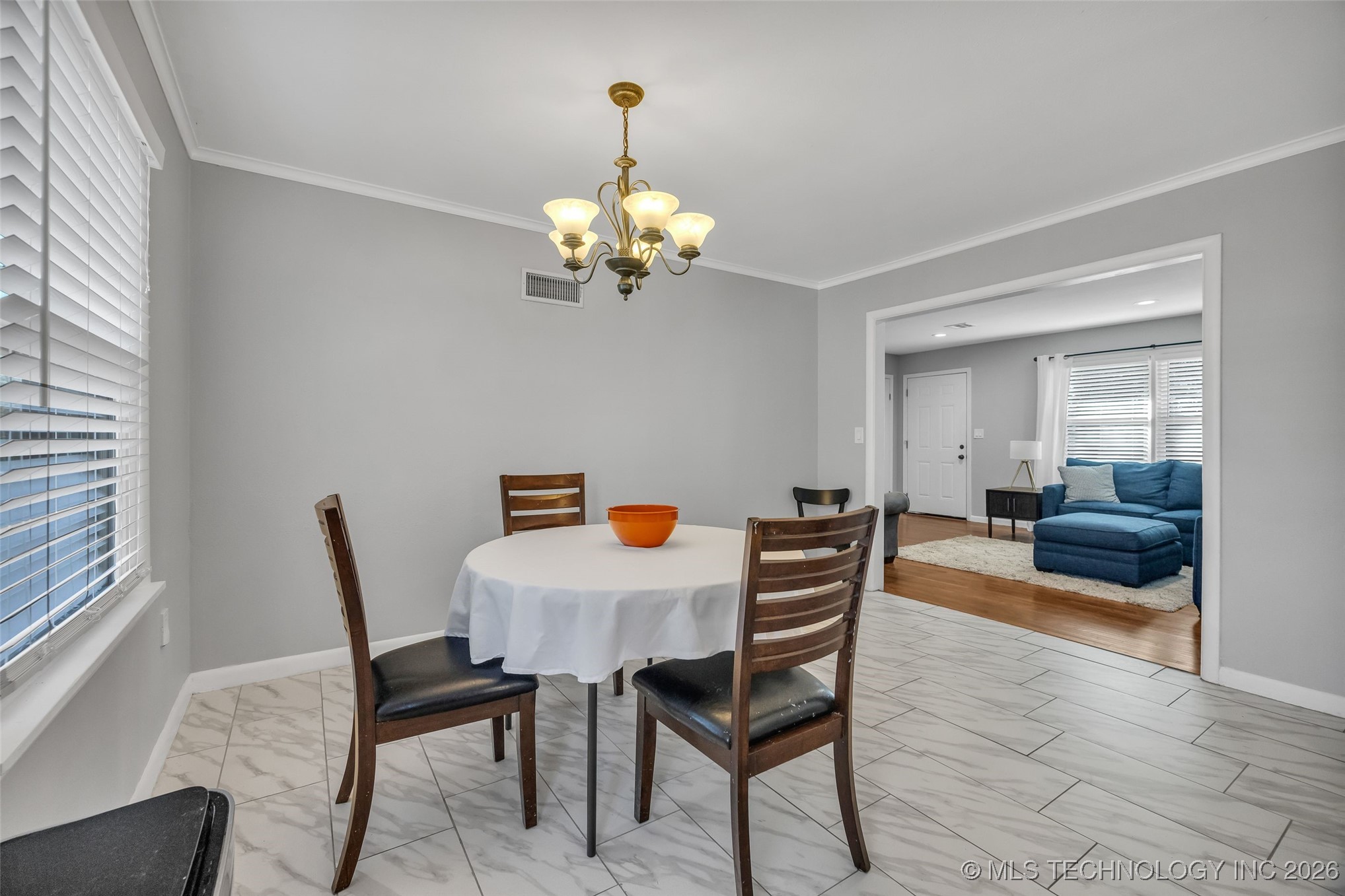 3929 E 38th Street Property Photo 18