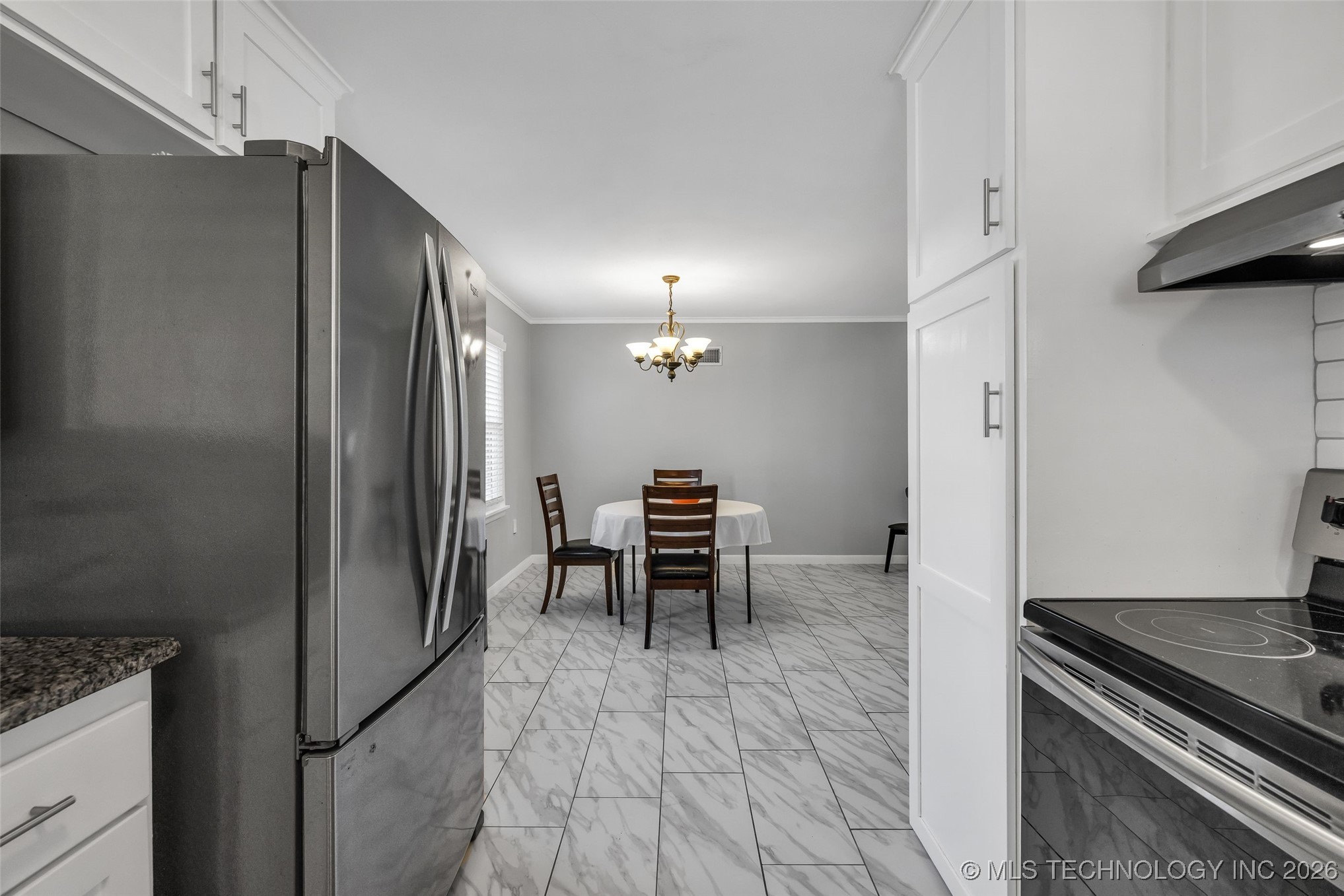 3929 E 38th Street Property Photo 23