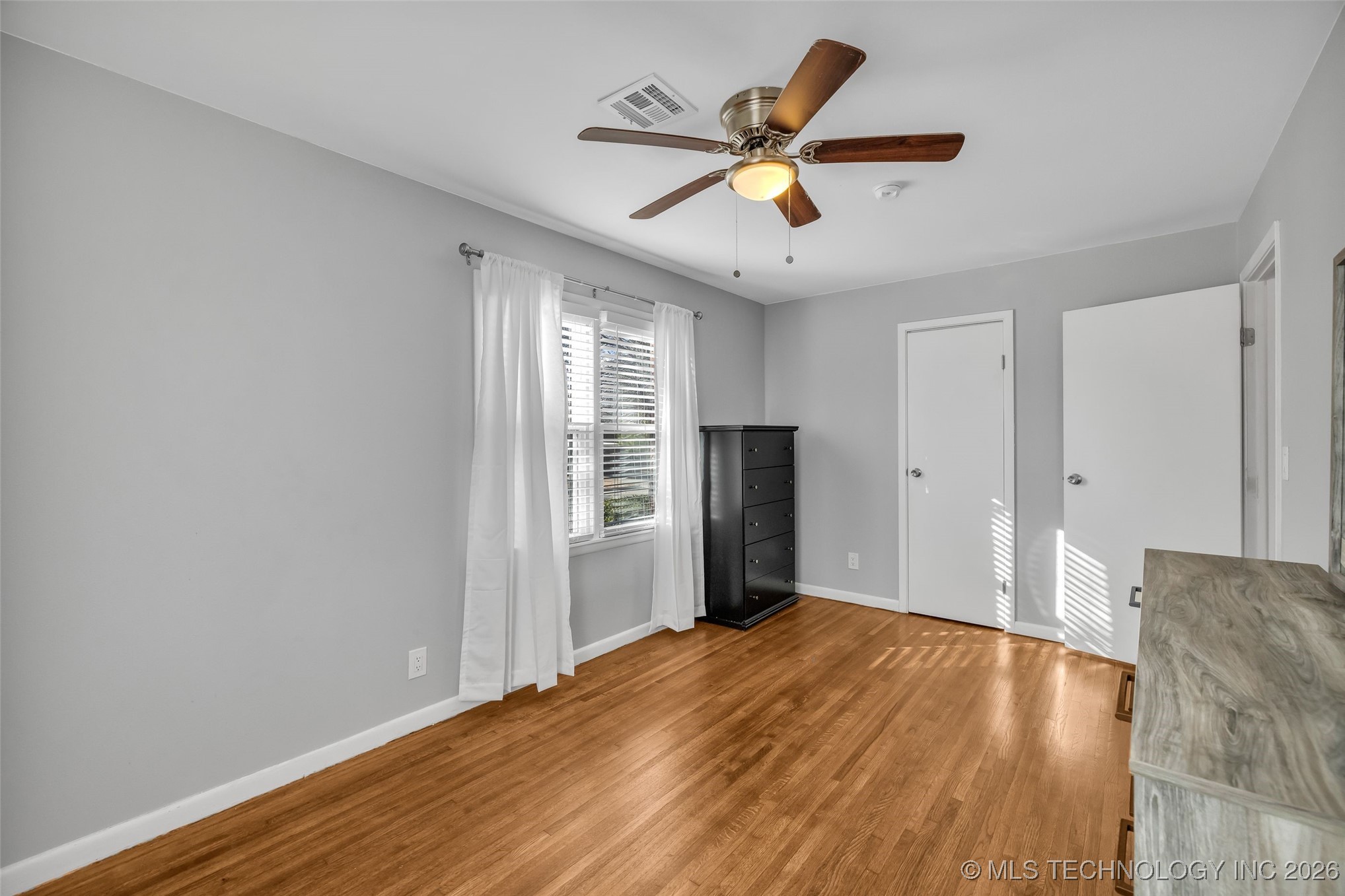 3929 E 38th Street Property Photo 31