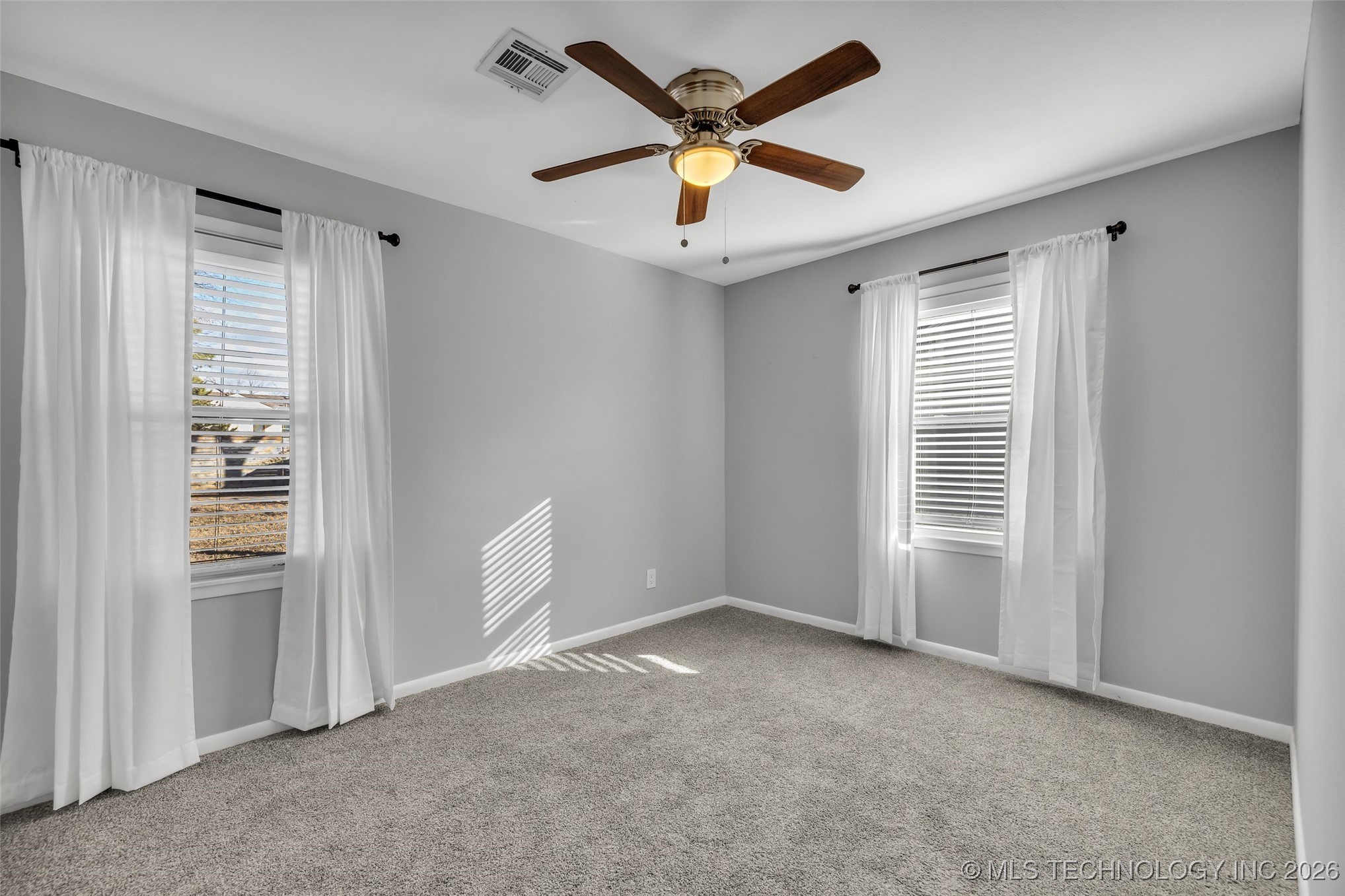 3929 E 38th Street Property Photo 35