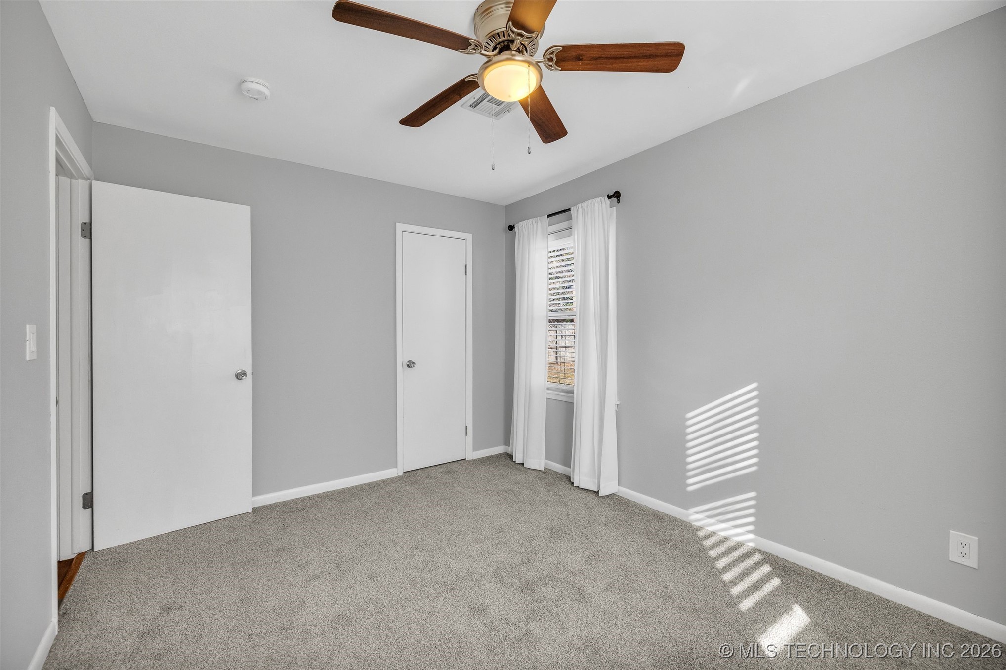 3929 E 38th Street Property Photo 37