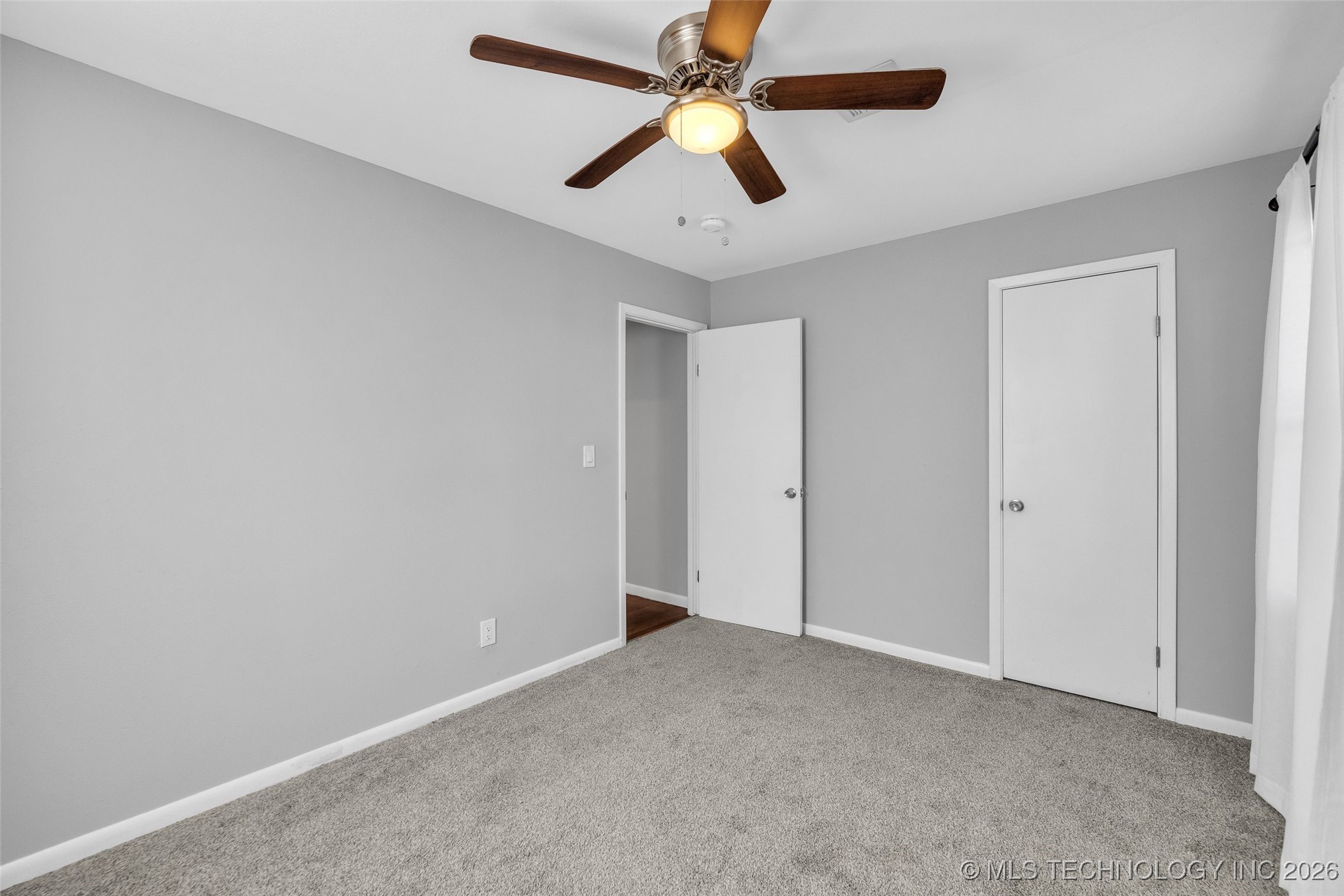 3929 E 38th Street Property Photo 38