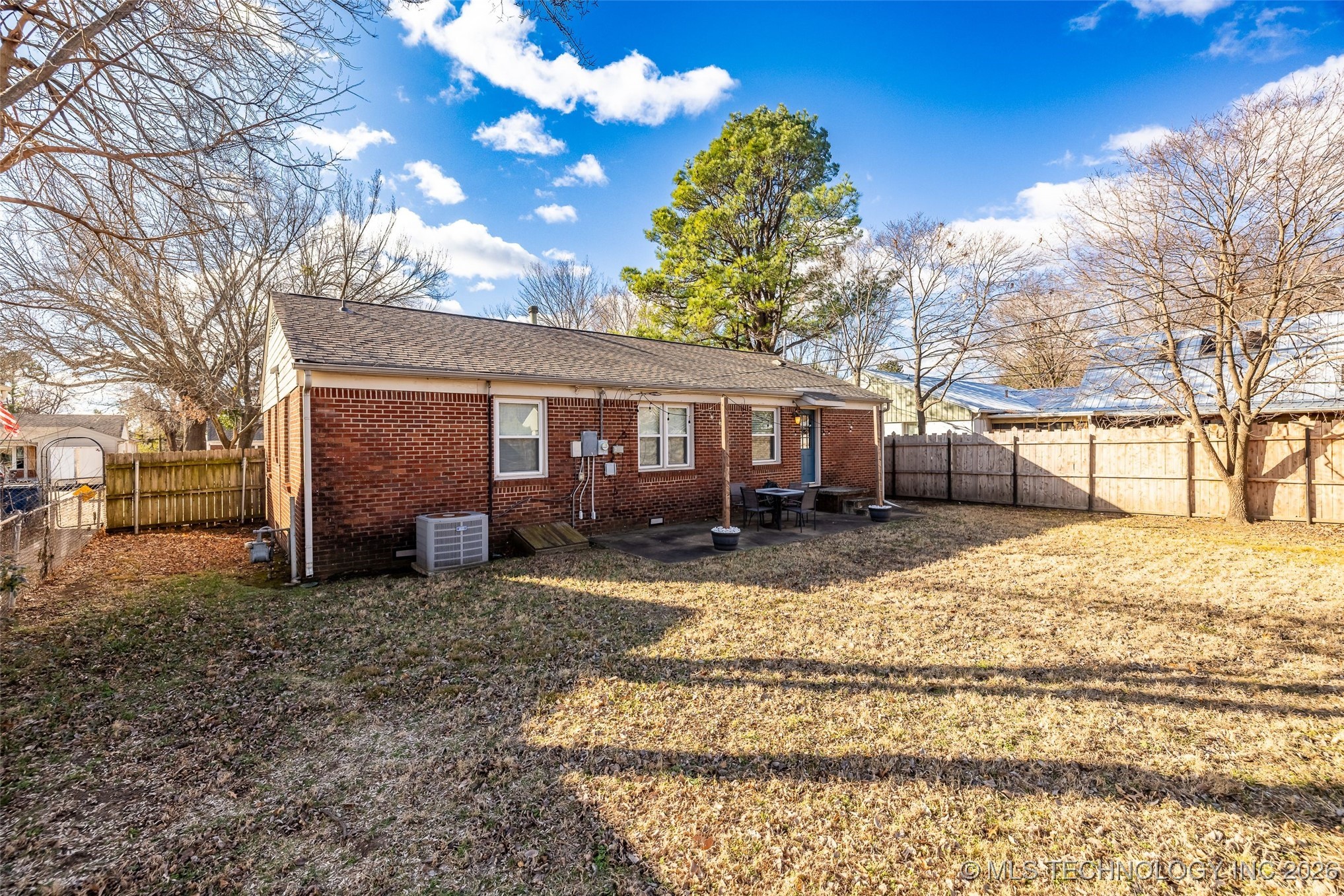 3929 E 38th Street Property Photo 44