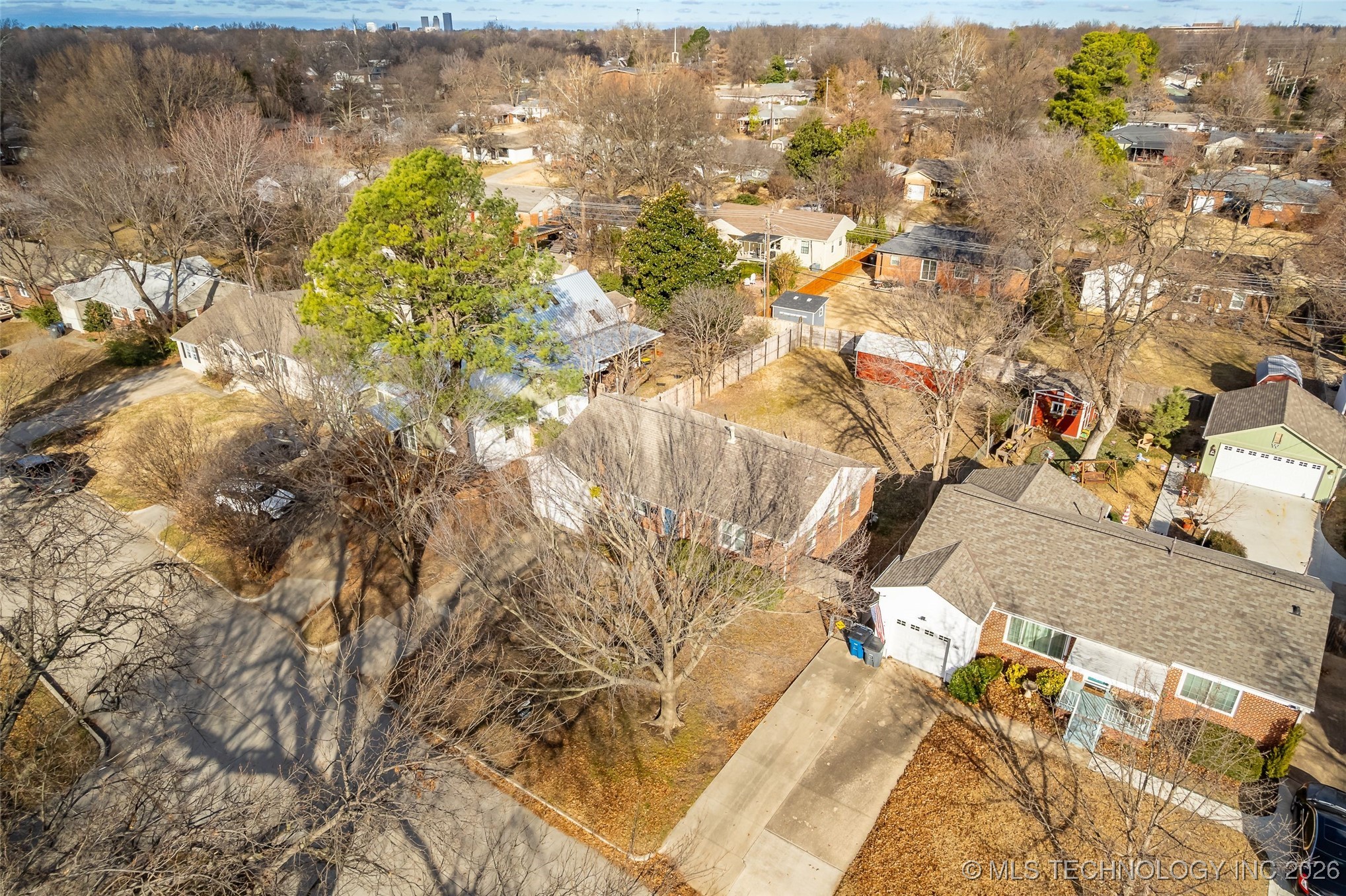3929 E 38th Street Property Photo 50