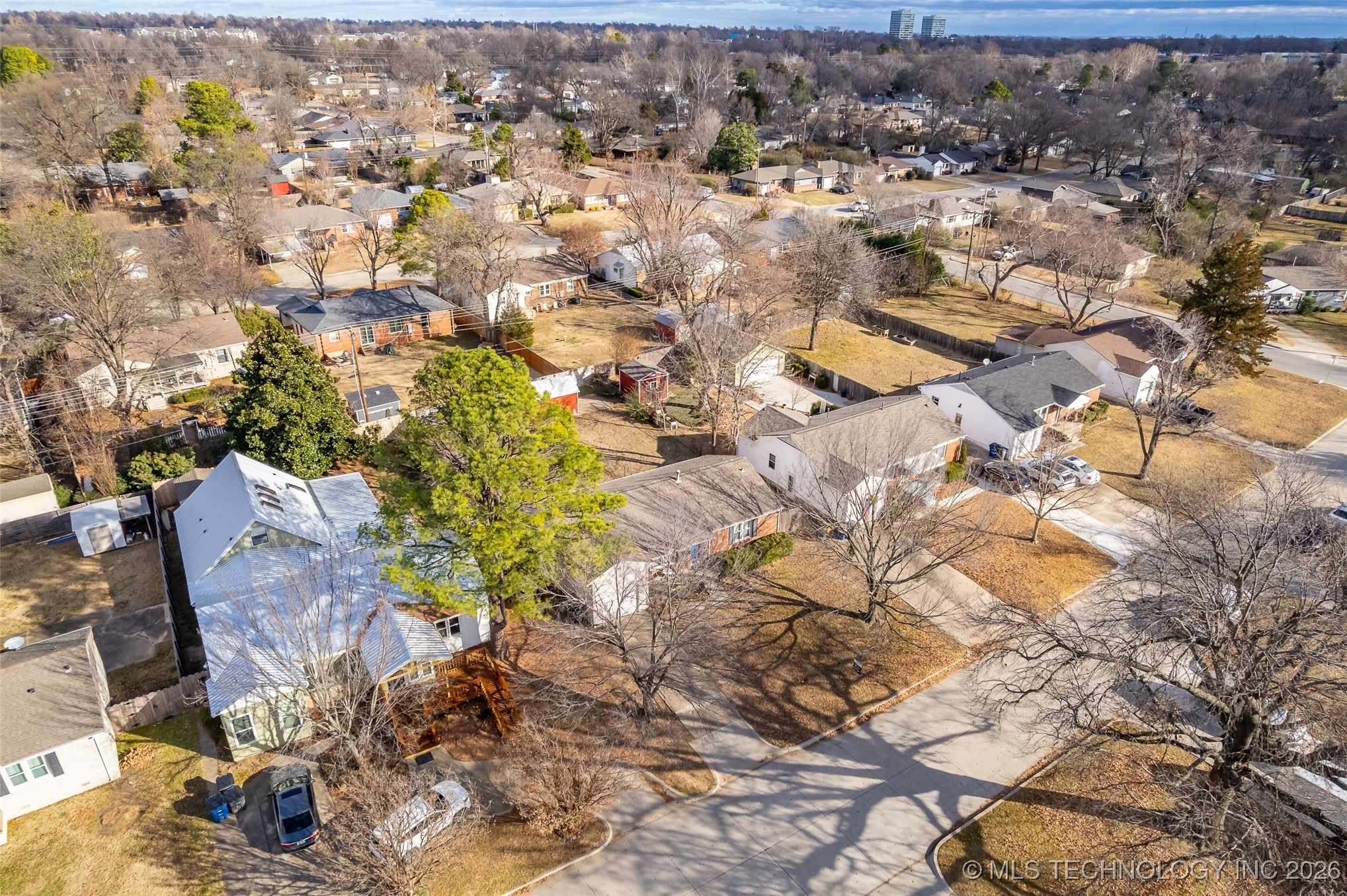 3929 E 38th Street Property Photo 52