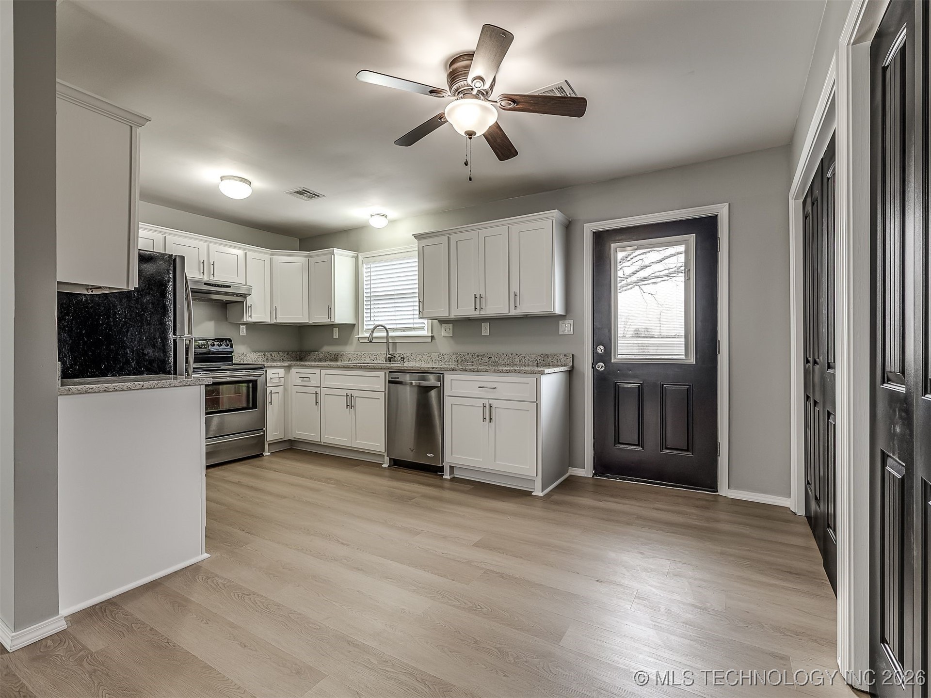 11840 N 190th East Avenue Property Photo 10