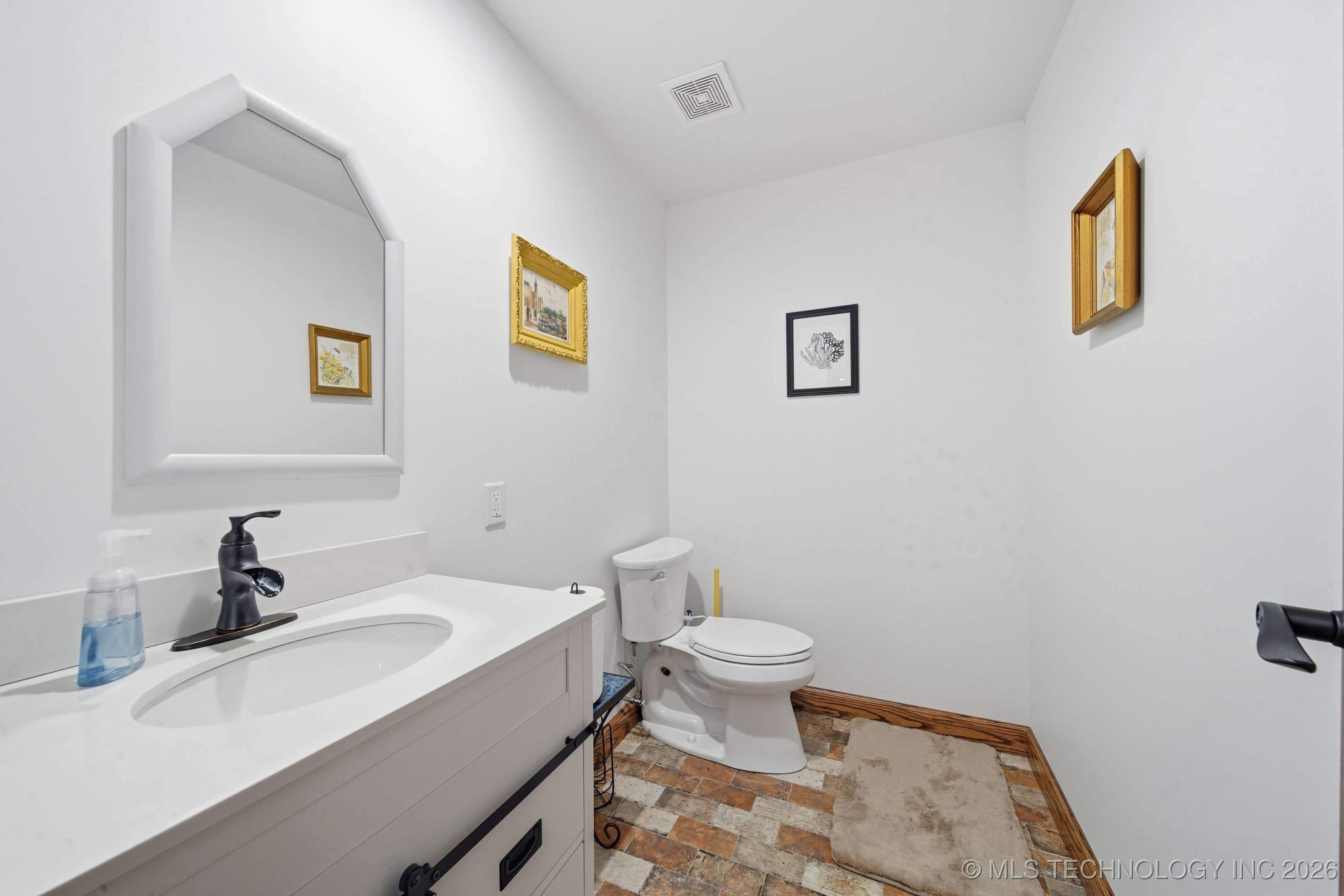 600 S Cherokee Street Property Photo 20