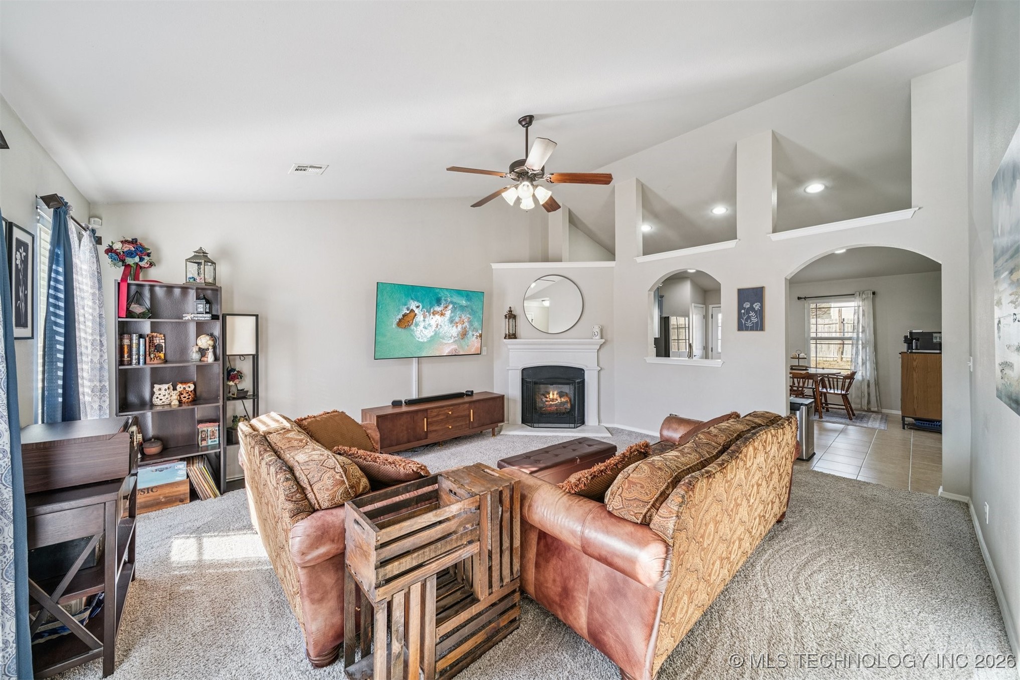 37 E Fairlane Place Property Photo 4