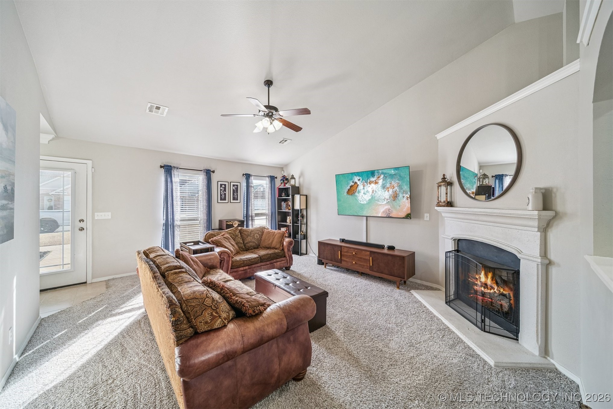 37 E Fairlane Place Property Photo 5