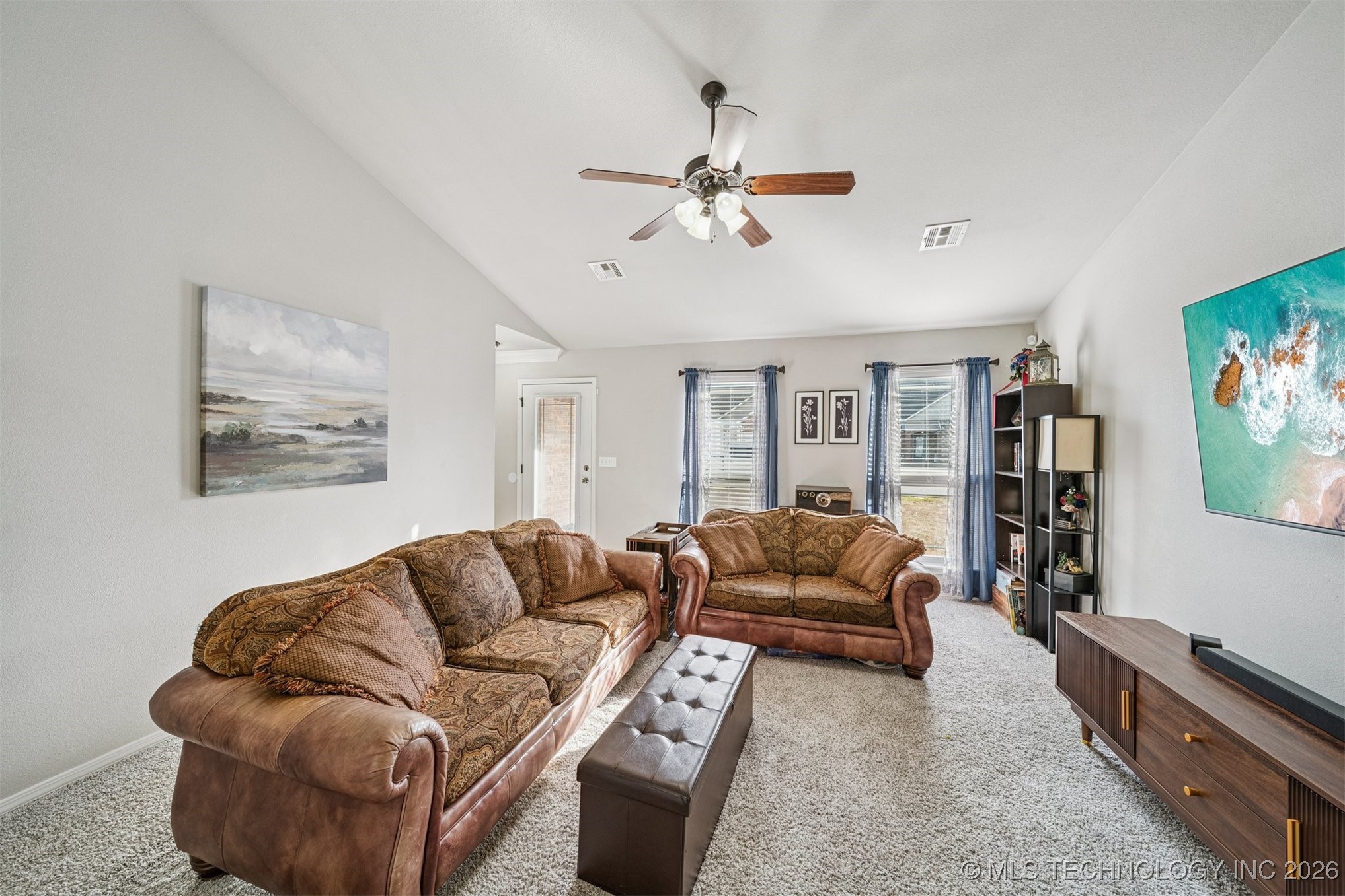 37 E Fairlane Place Property Photo 6