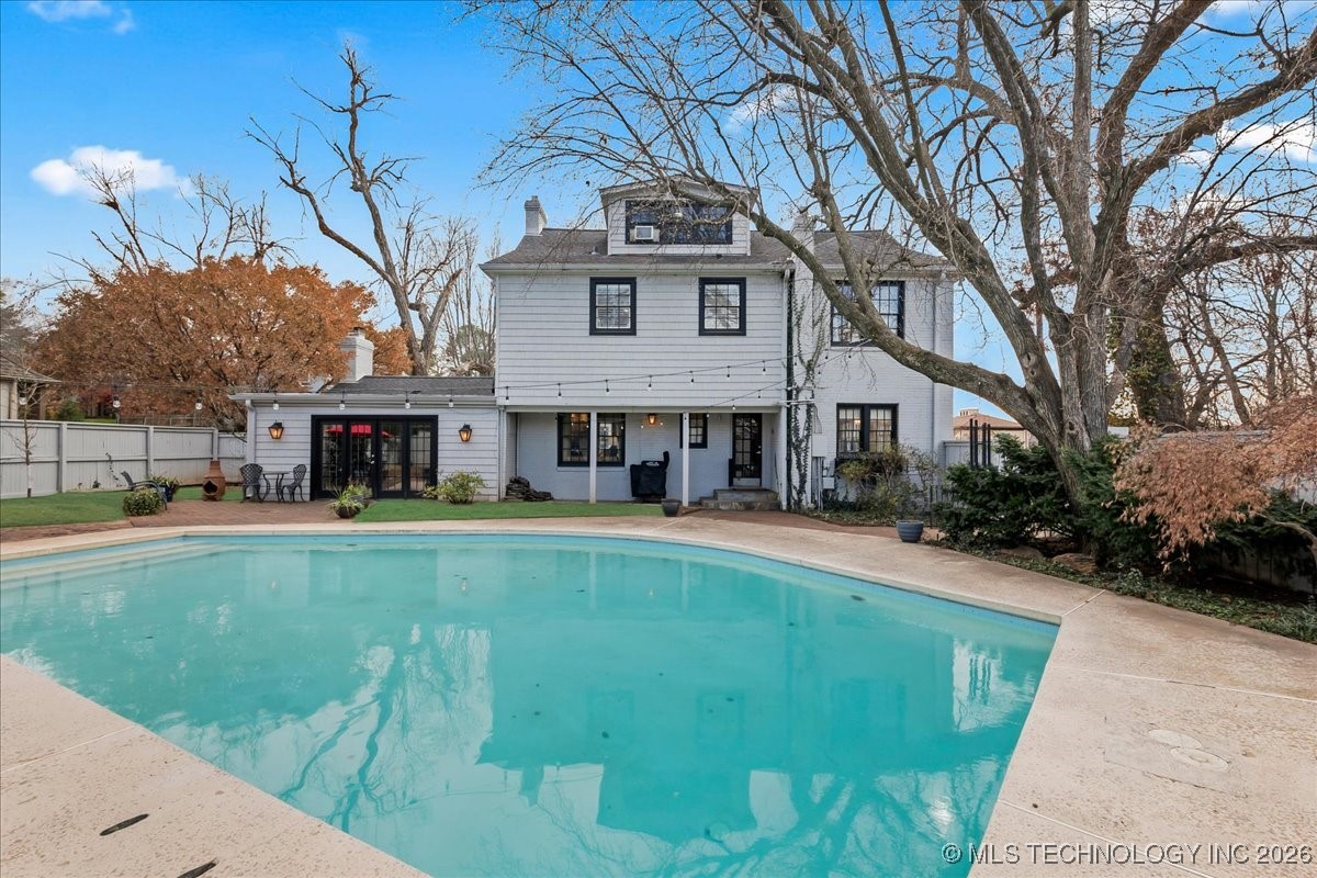 1305 E 27th Street Property Photo 7