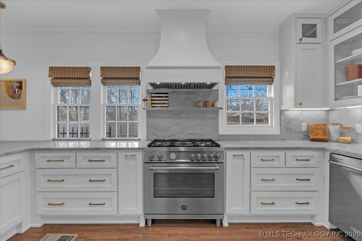 1305 E 27th Street Property Photo 19