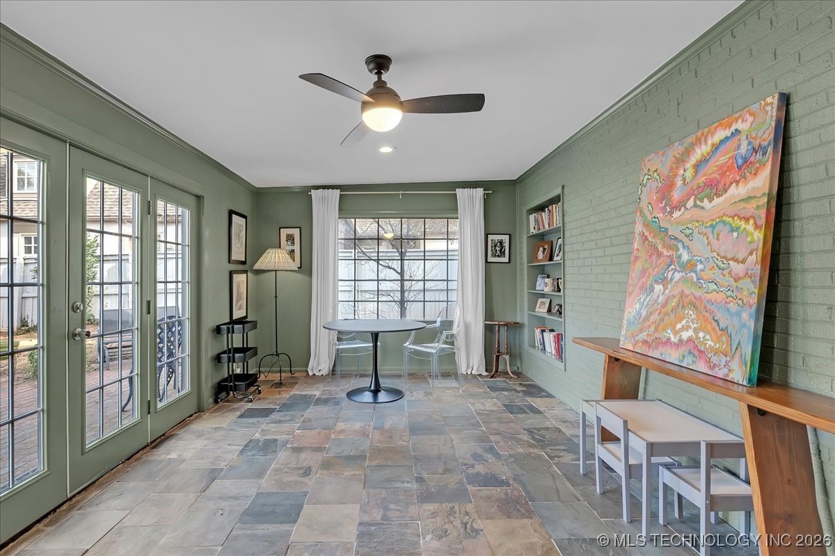 1305 E 27th Street Property Photo 36