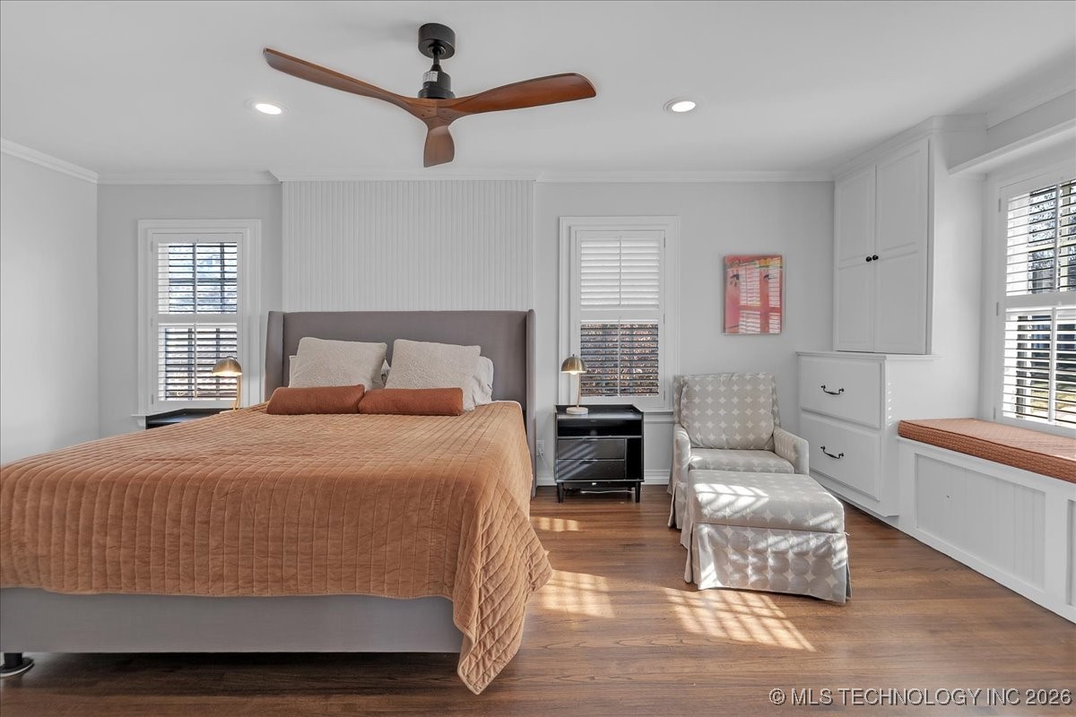 1305 E 27th Street Property Photo 40