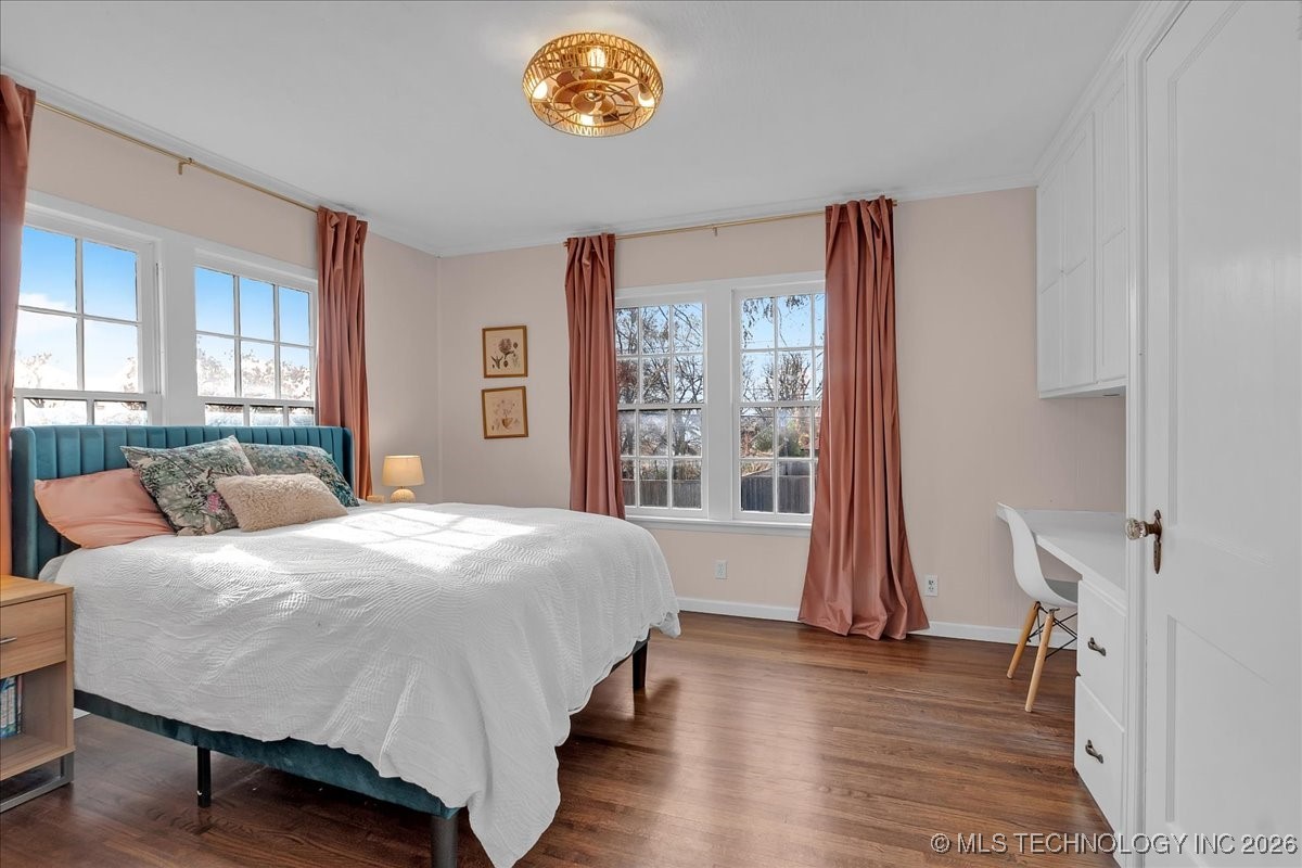 1305 E 27th Street Property Photo 47