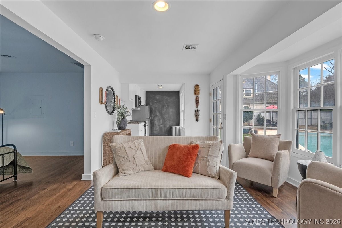 1305 E 27th Street Property Photo 63