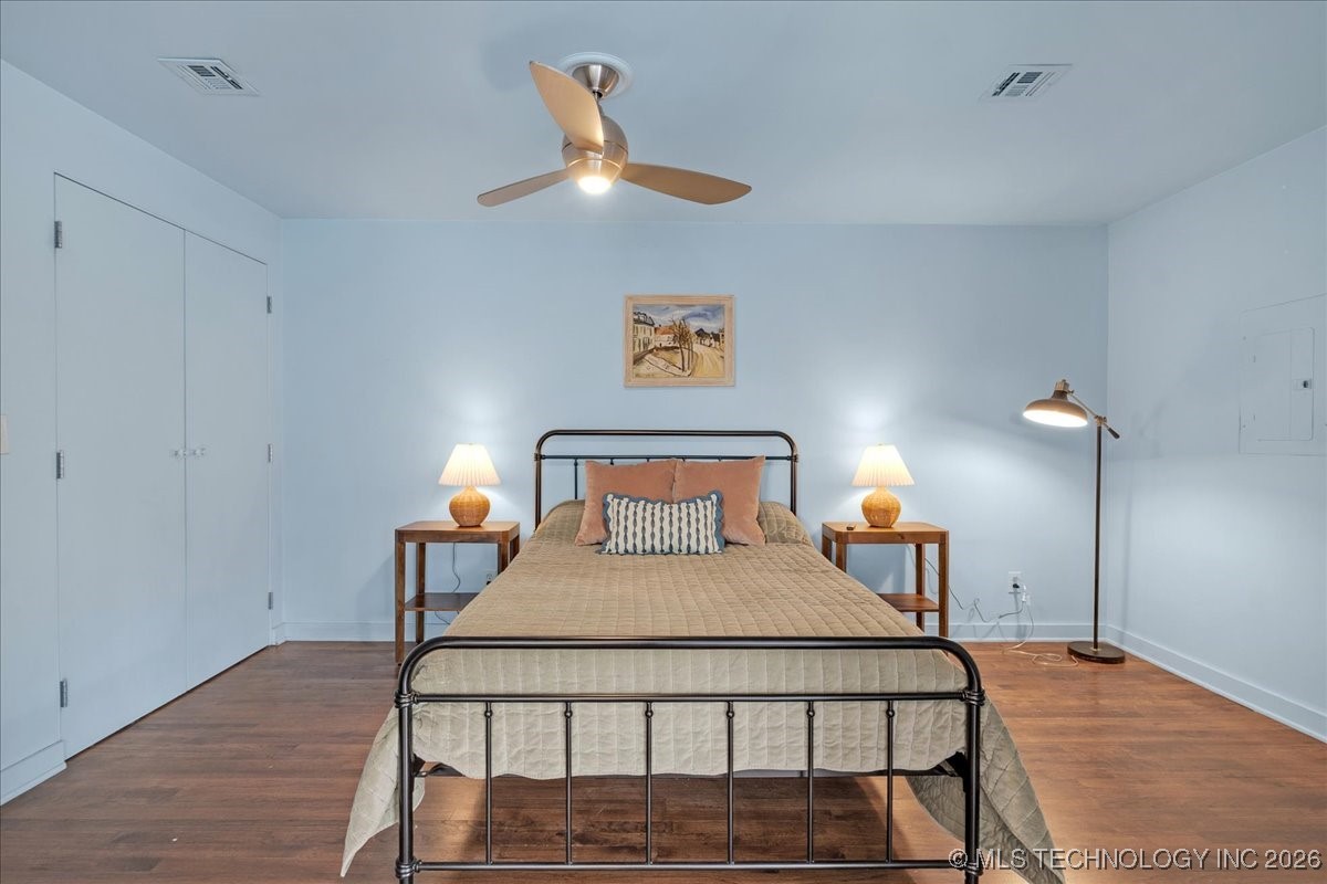 1305 E 27th Street Property Photo 68