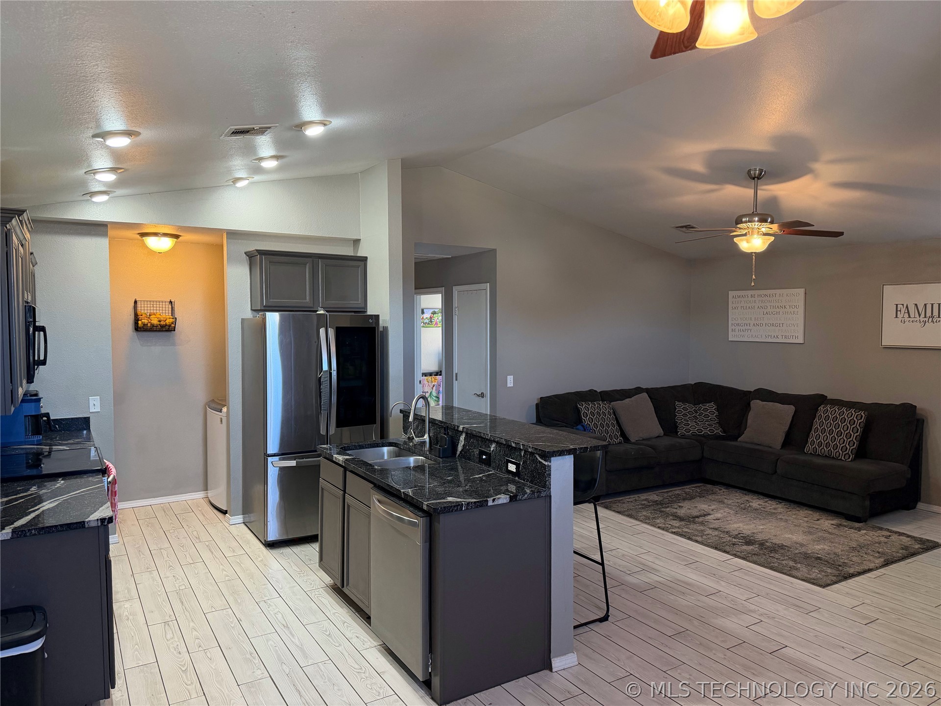 25780 E 90th Place S Property Photo 22