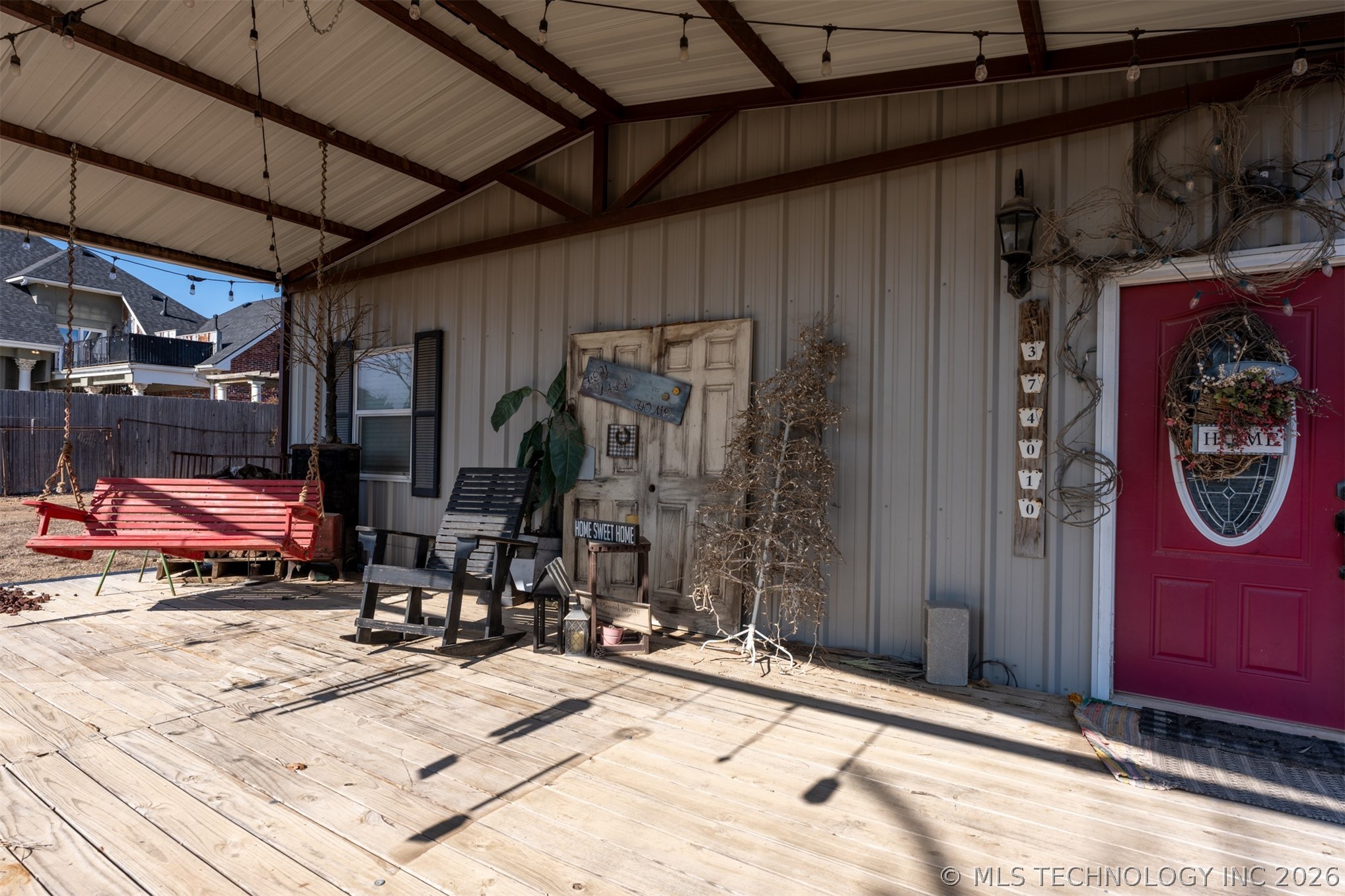 374010 E 1100 Property Photo 29