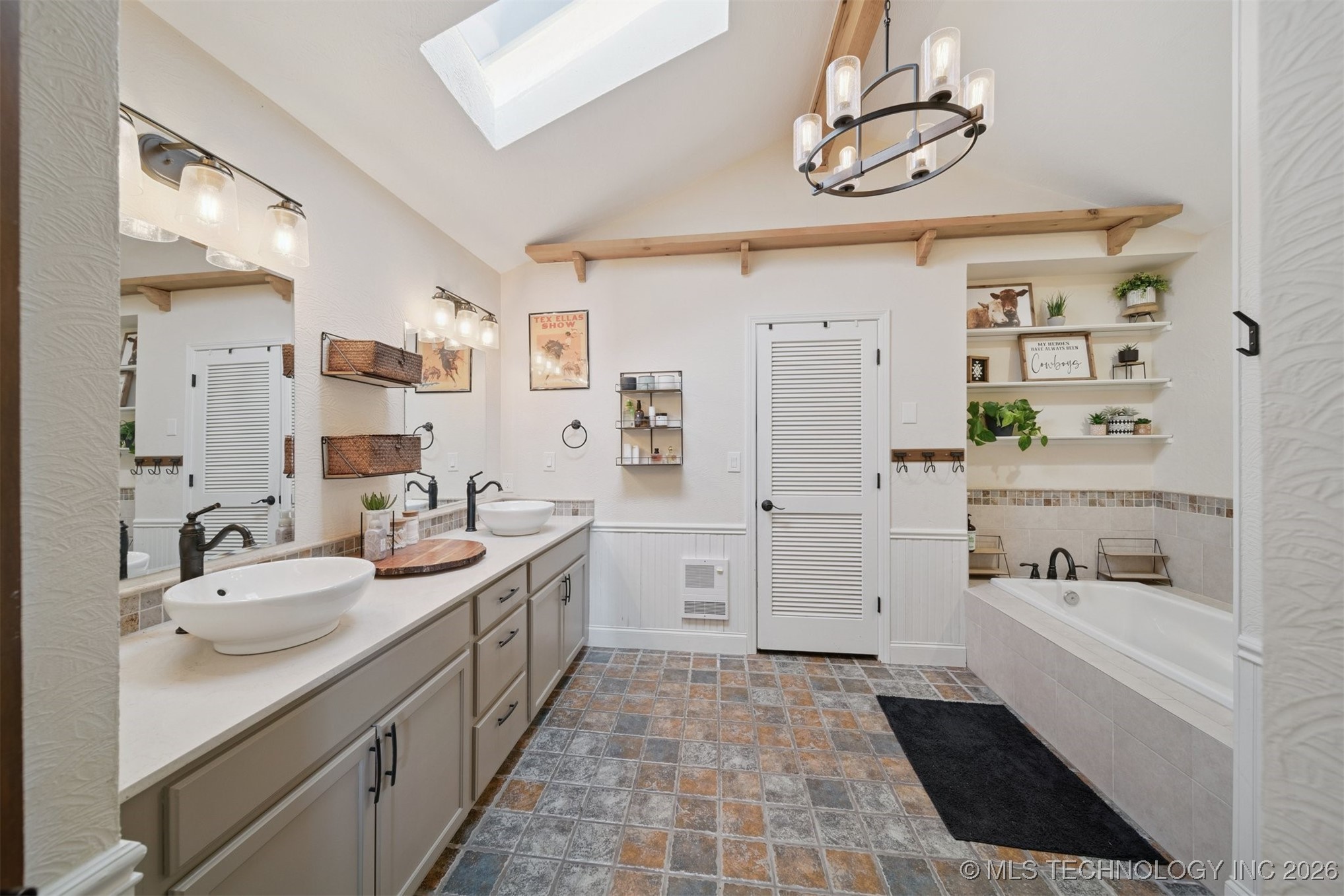 4665 W 103rd Street N Property Photo 15