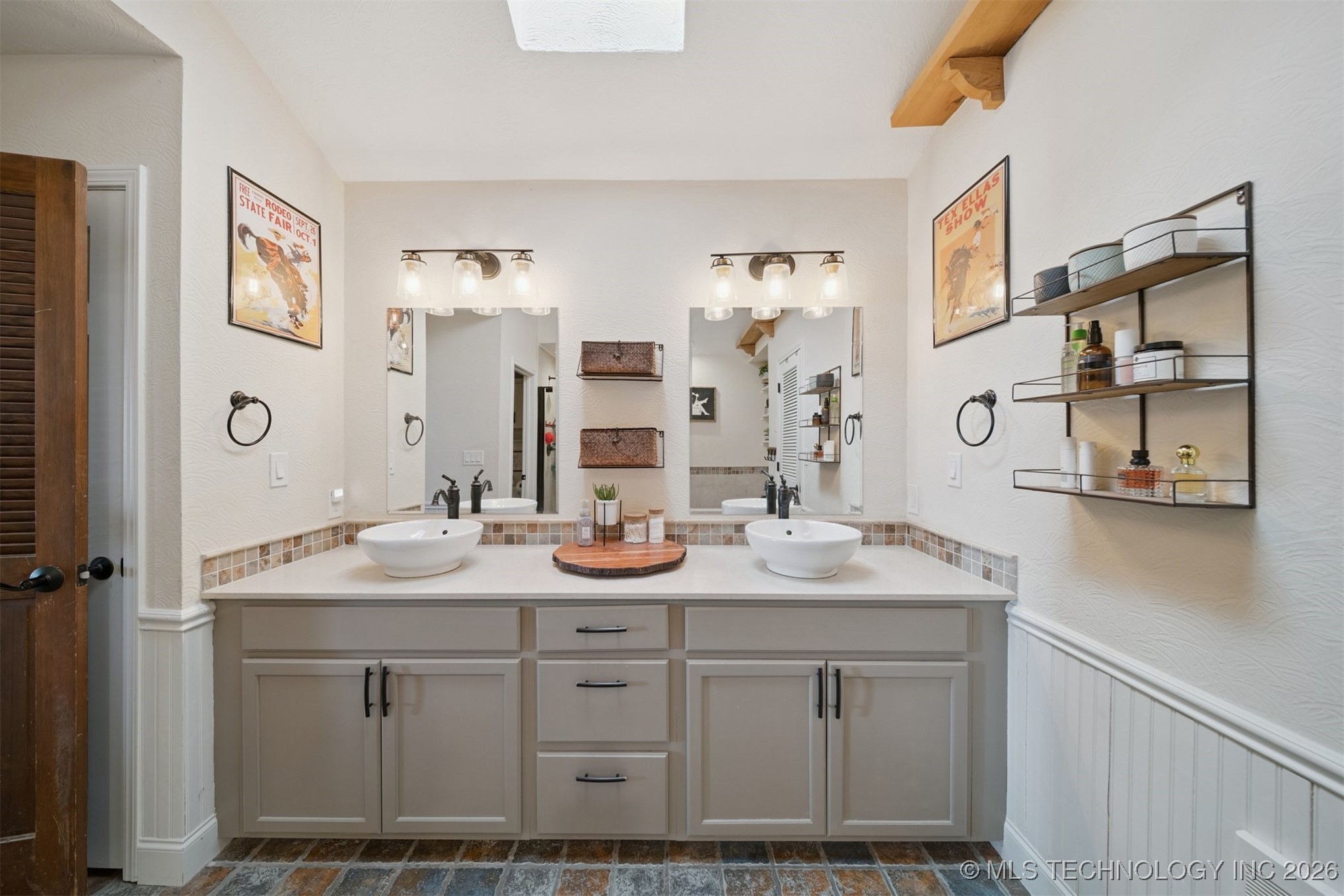 4665 W 103rd Street N Property Photo 16