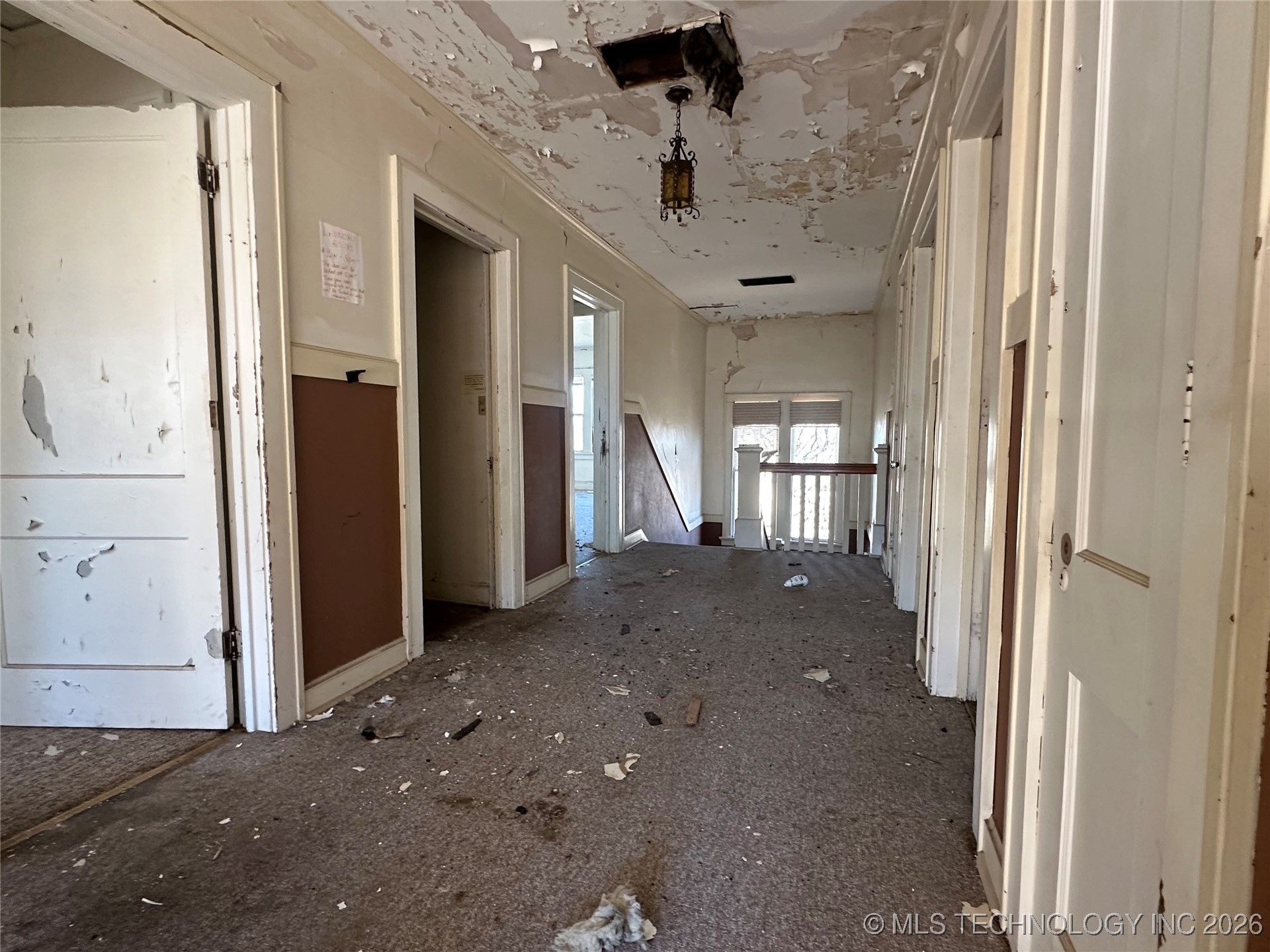 320 S Morton Avenue Property Photo 33