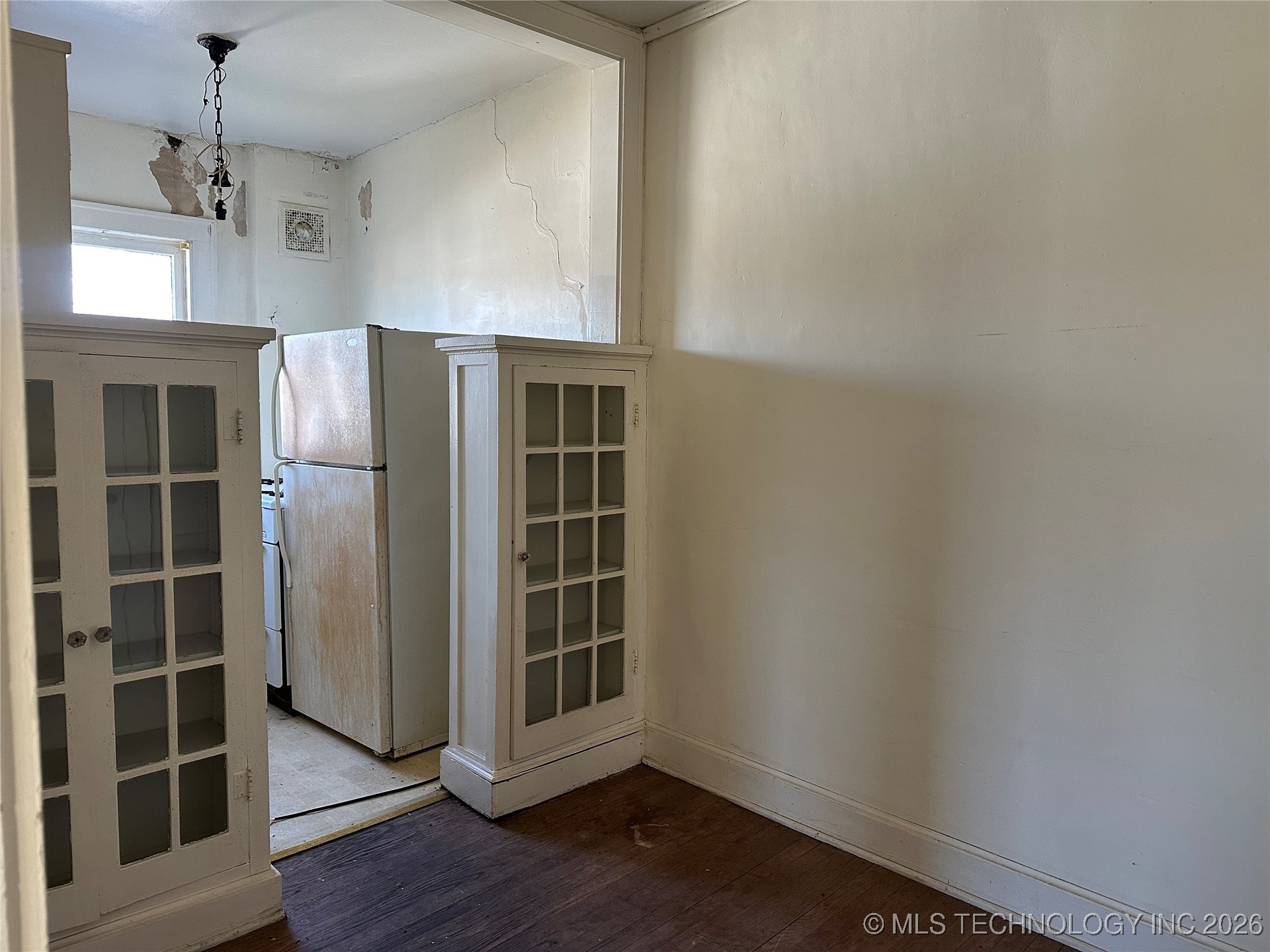 320 S Morton Avenue Property Photo 39