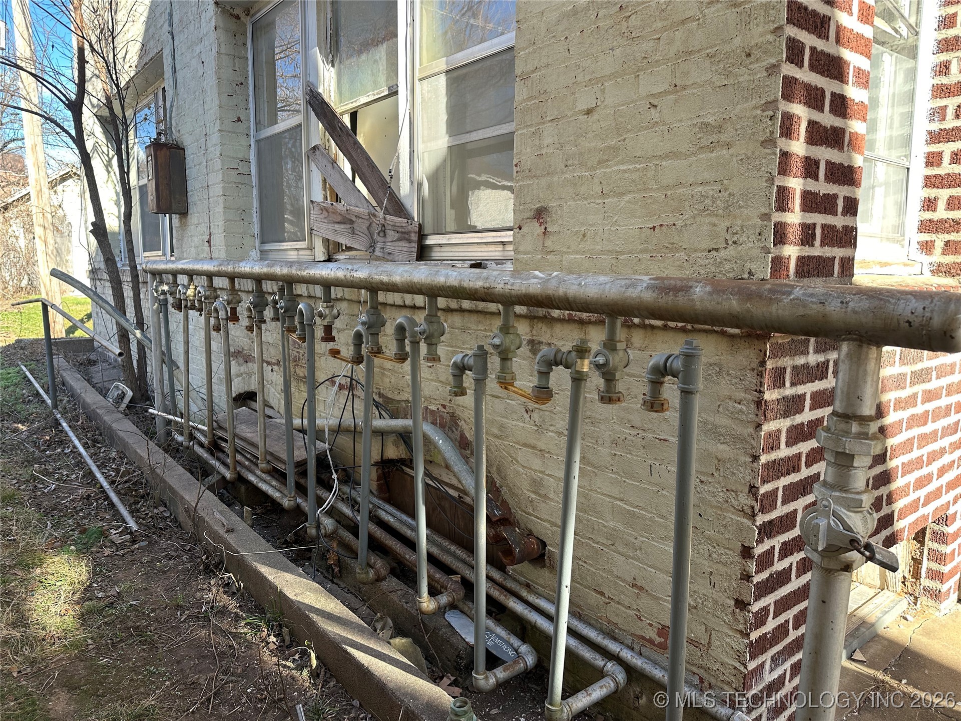 320 S Morton Avenue Property Photo 44