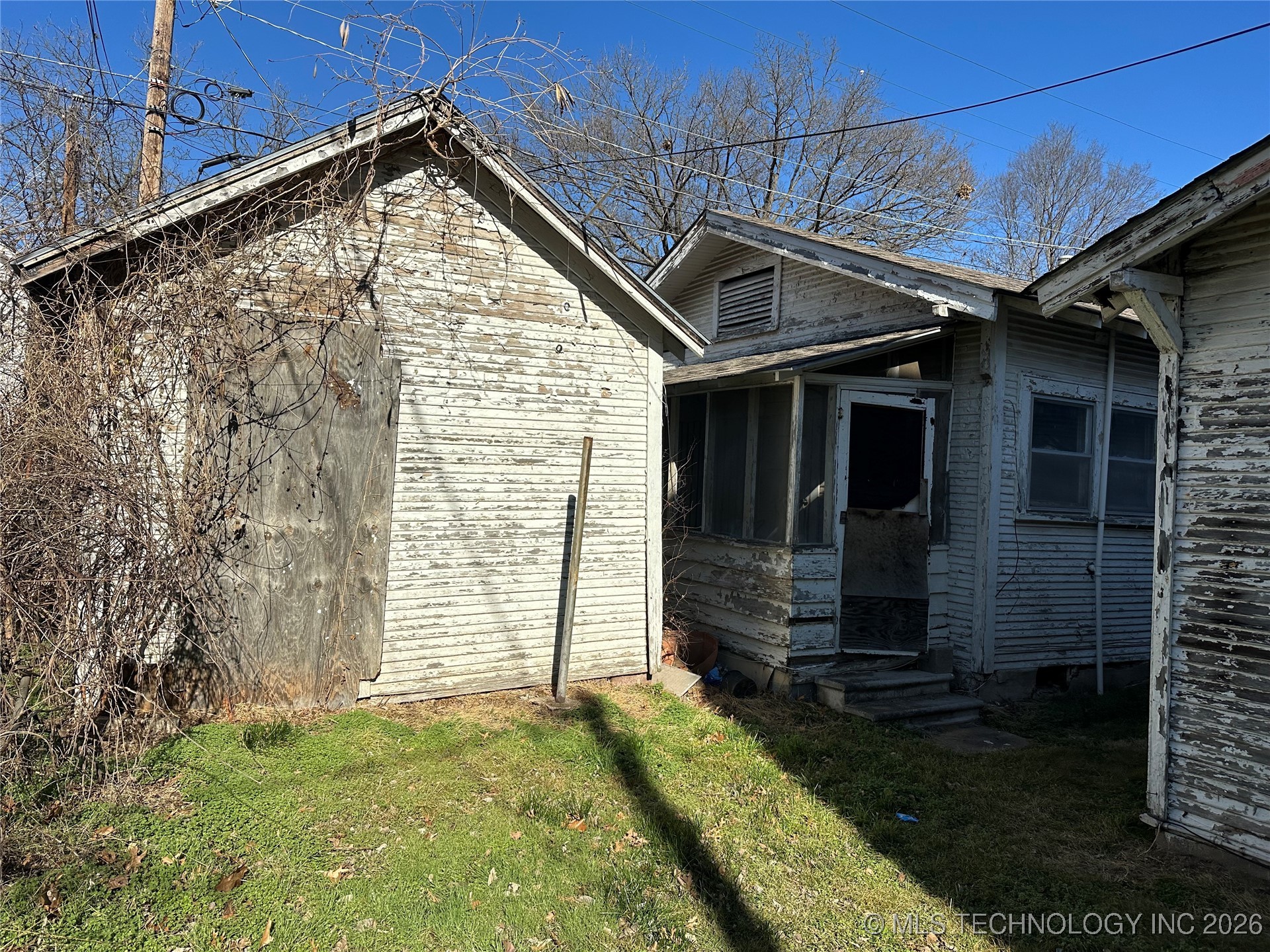 320 S Morton Avenue Property Photo 47