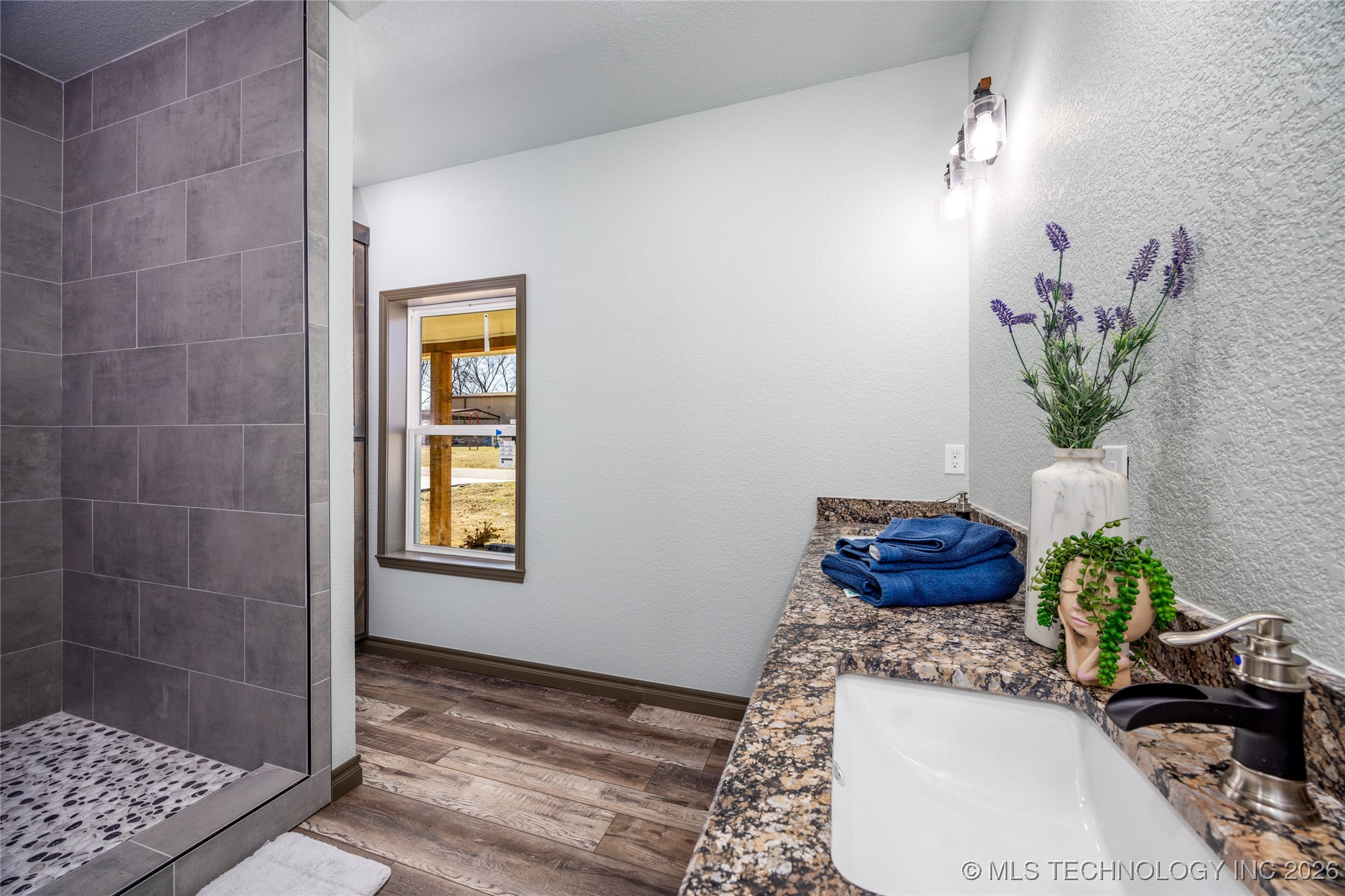 101 Dunn Property Photo 37