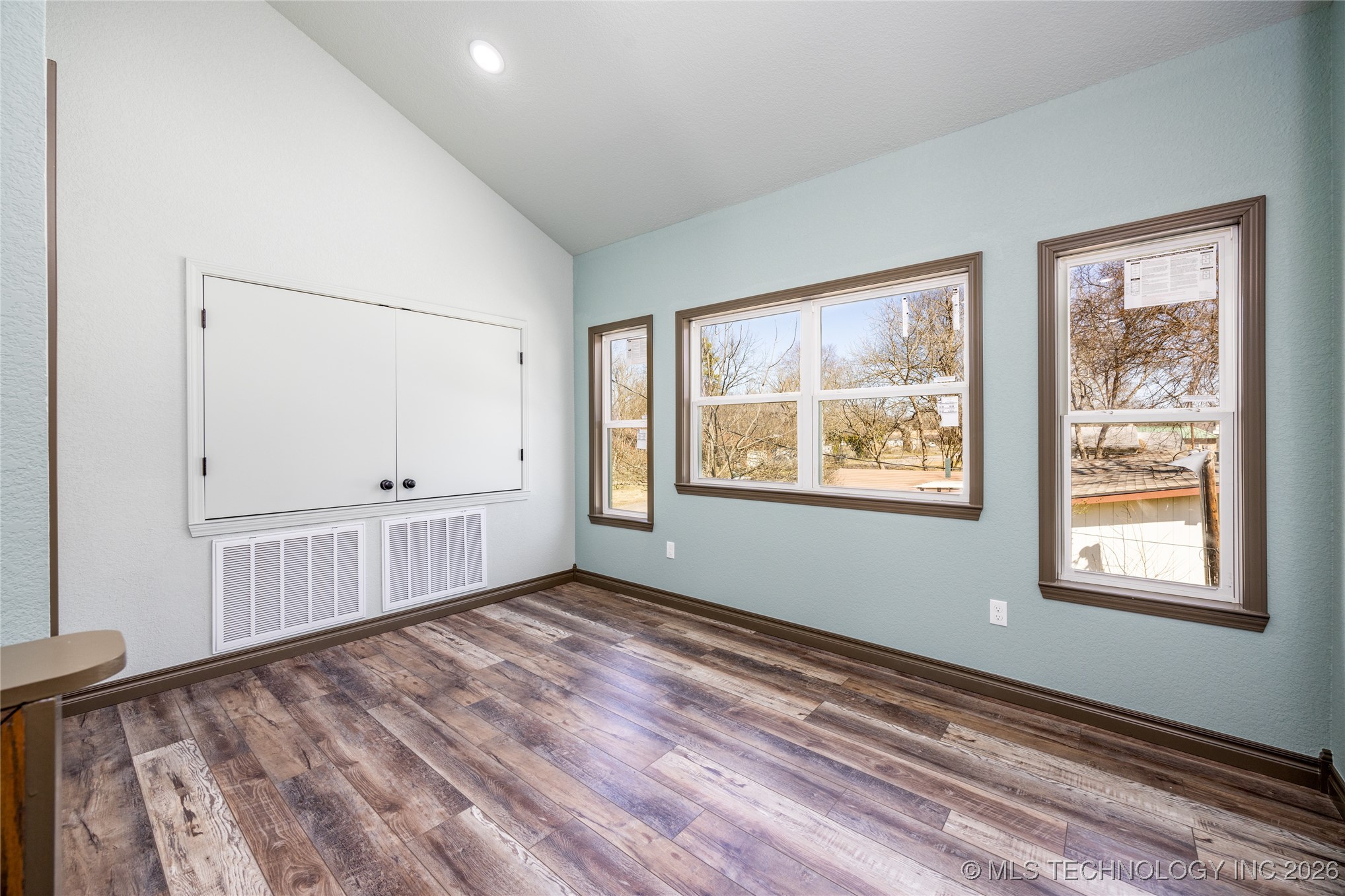 101 Dunn Property Photo 42