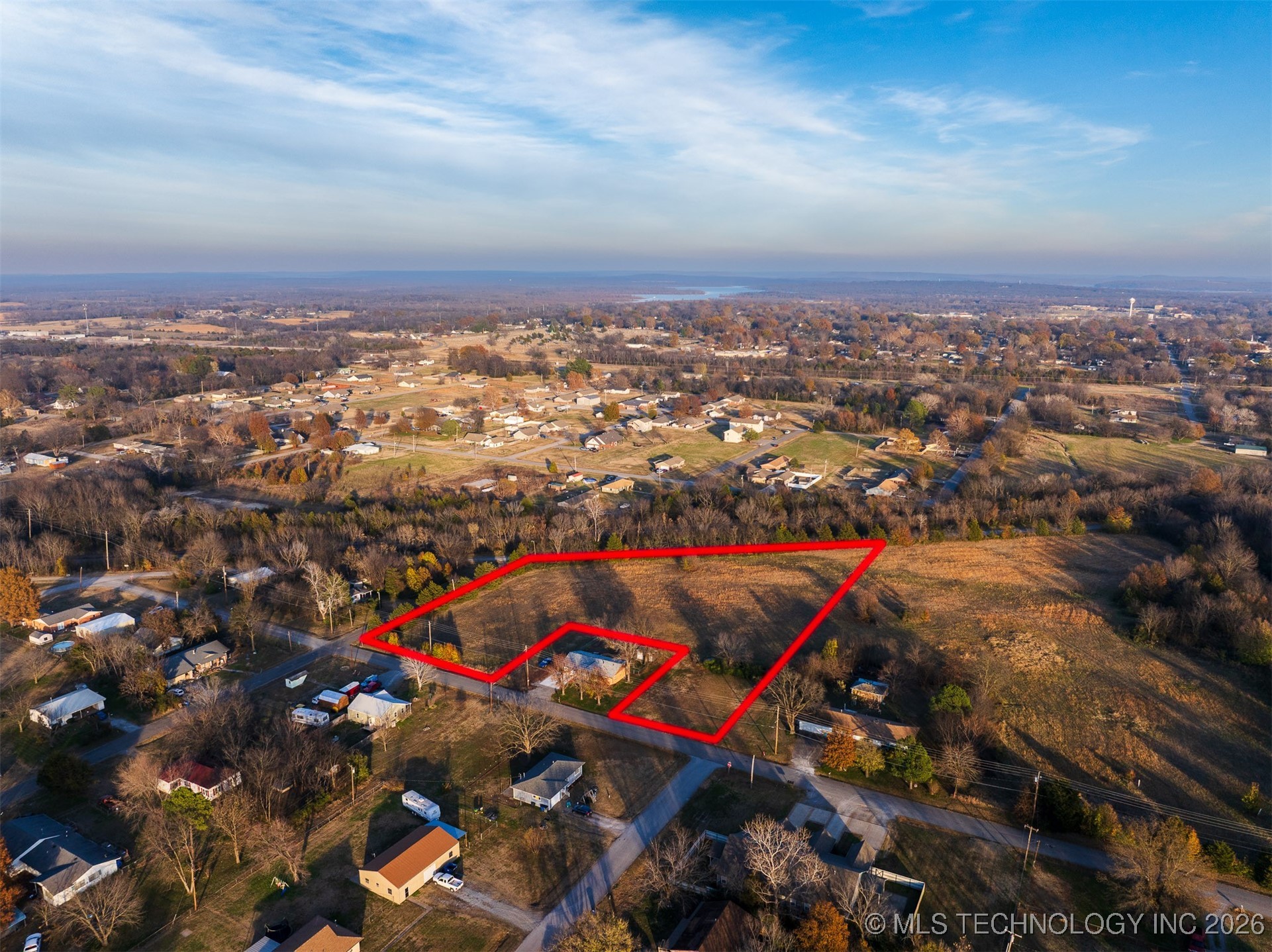 1 N Pierce Avenue Property Photo 6