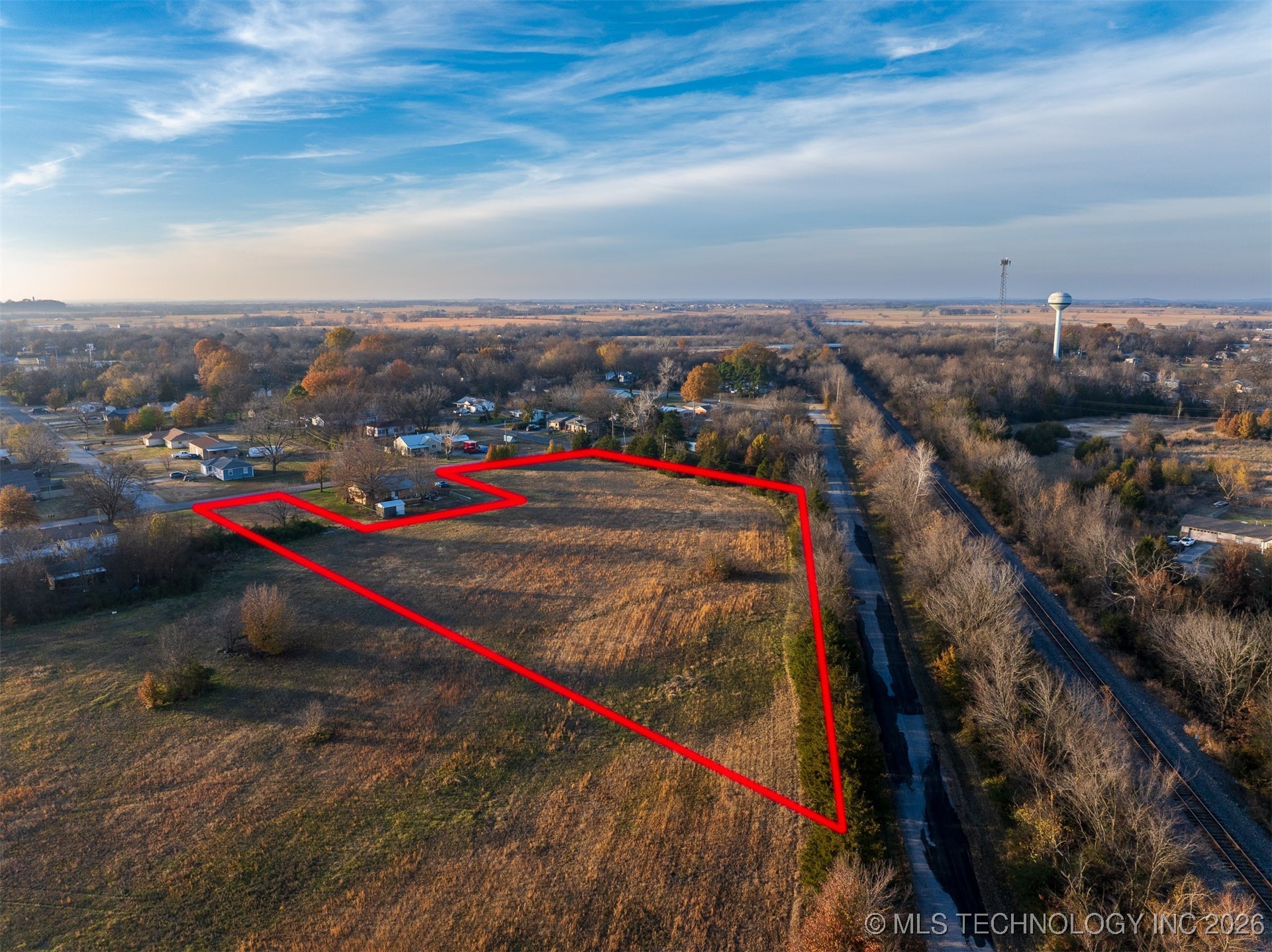 1 N Pierce Avenue Property Photo 7