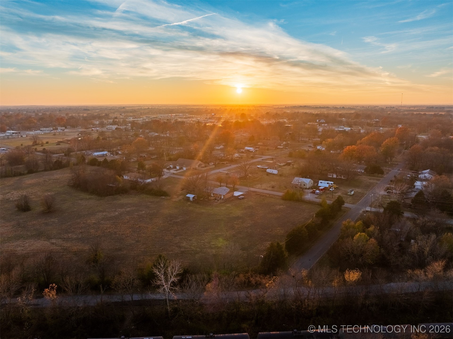 1 N Pierce Avenue Property Photo 10