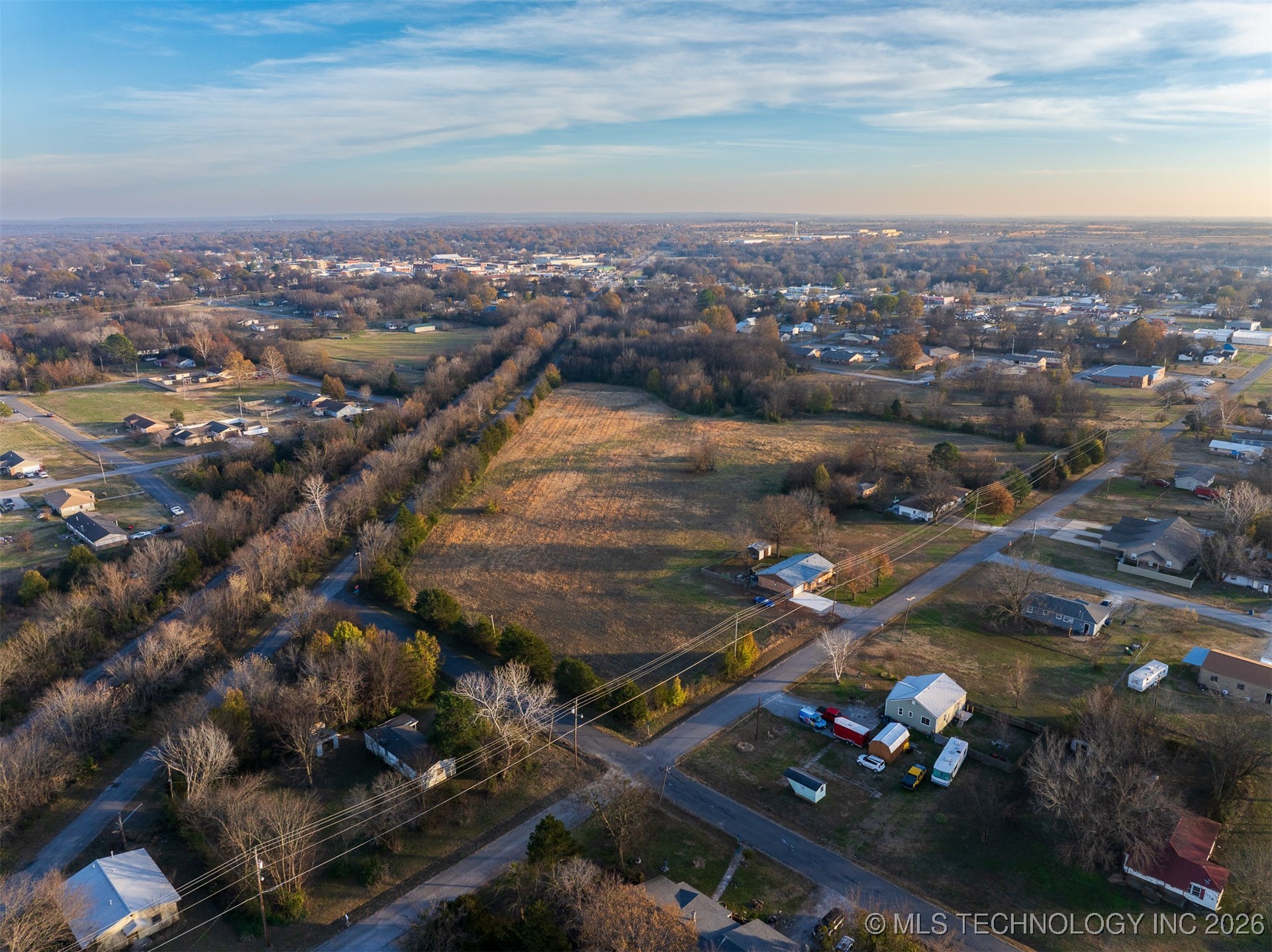 1 N Pierce Avenue Property Photo 23