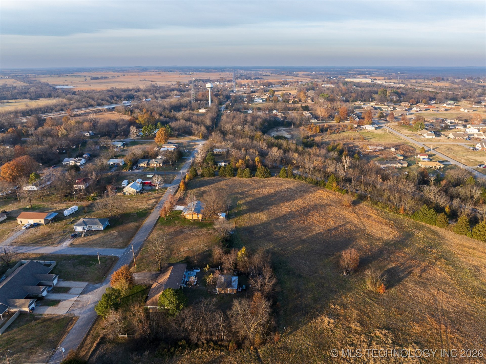 1 N Pierce Avenue Property Photo 28