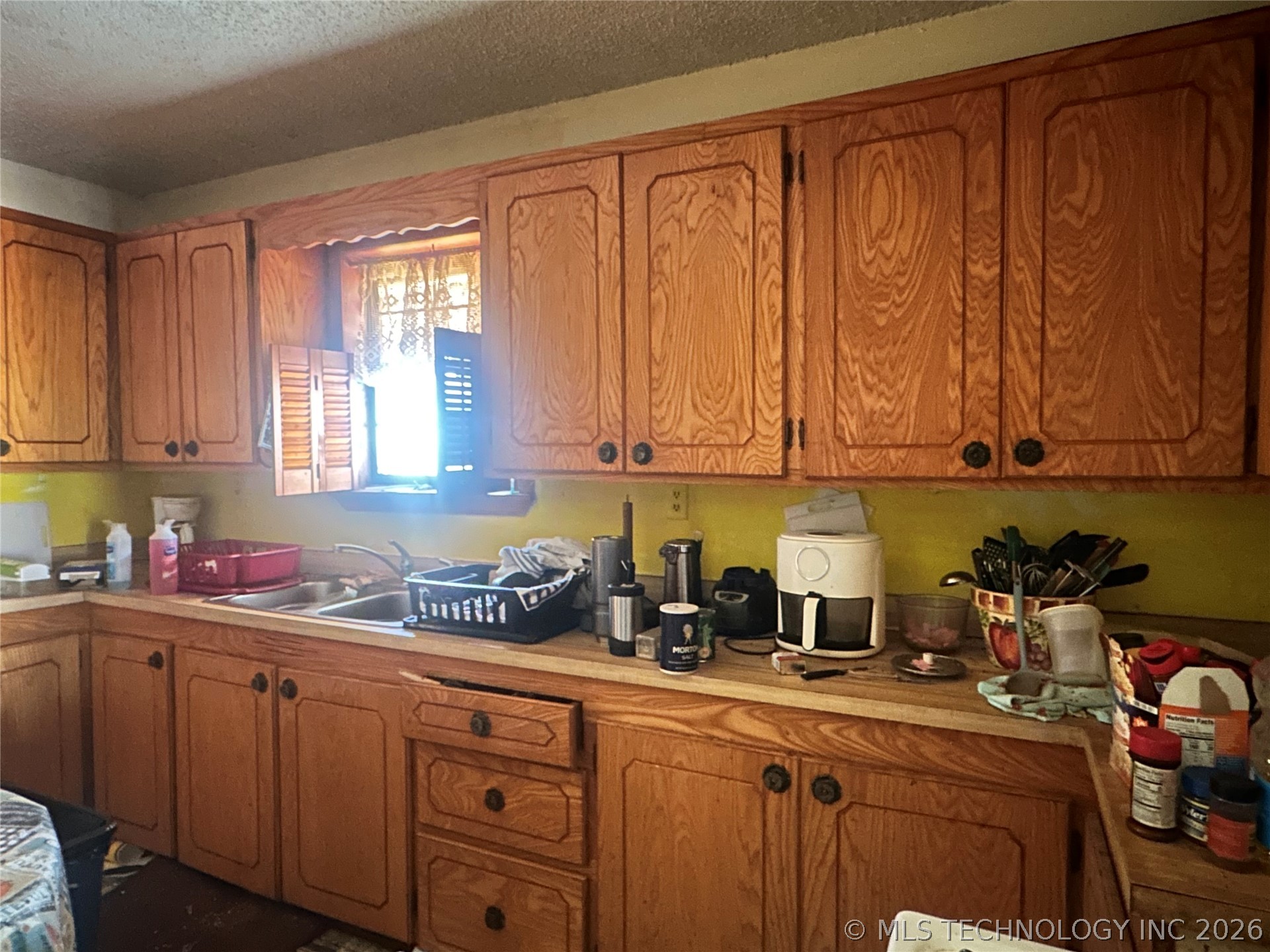 24215 B Street Property Photo 5