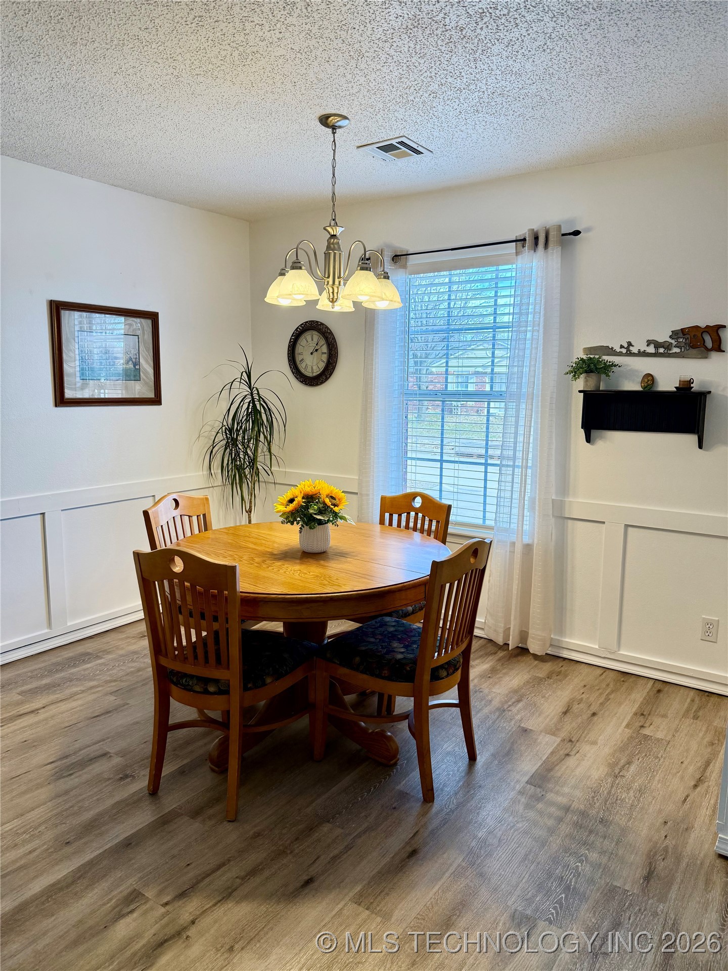 1929 Lexington Road Property Photo 4