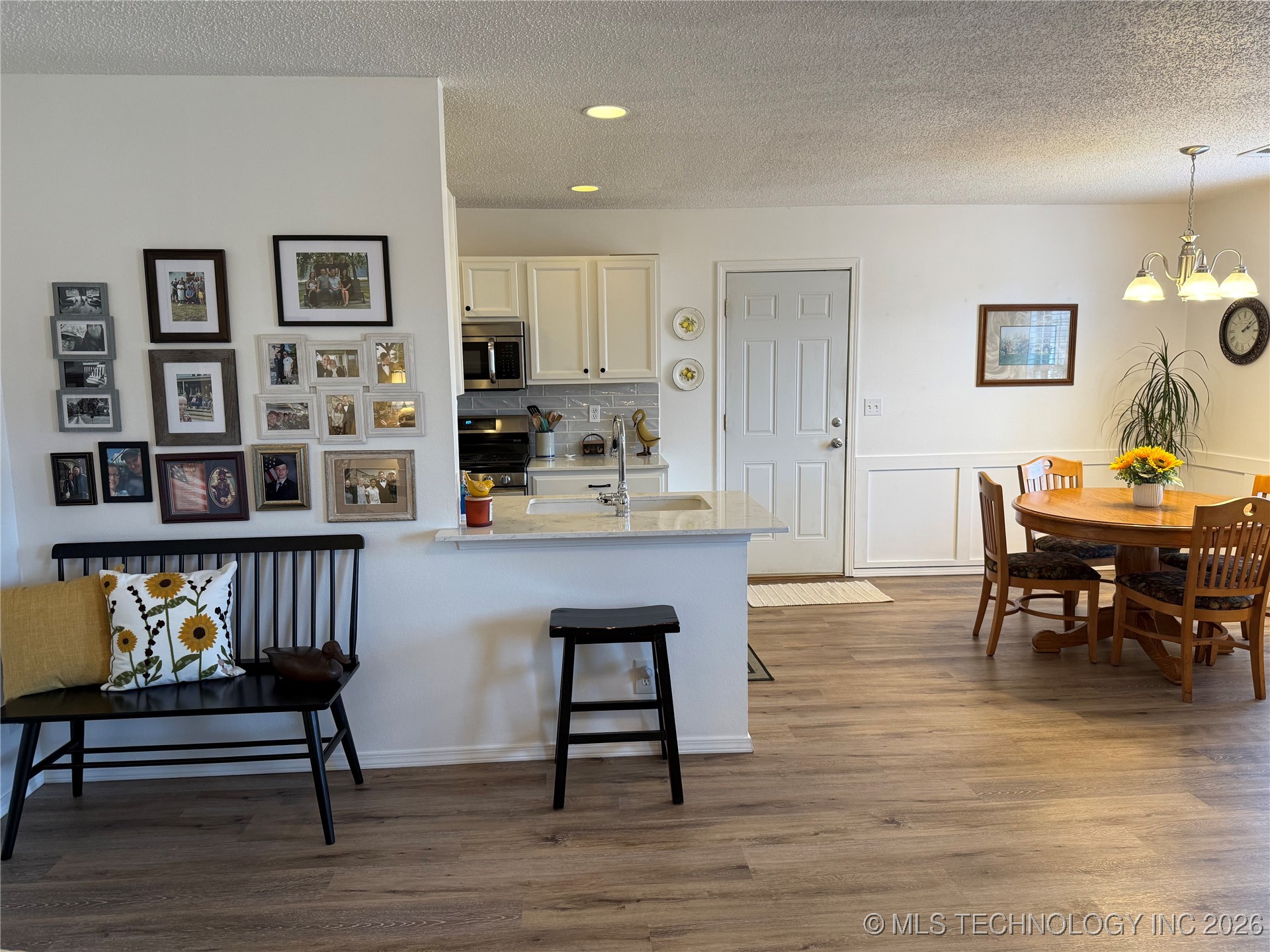 1929 Lexington Road Property Photo 6