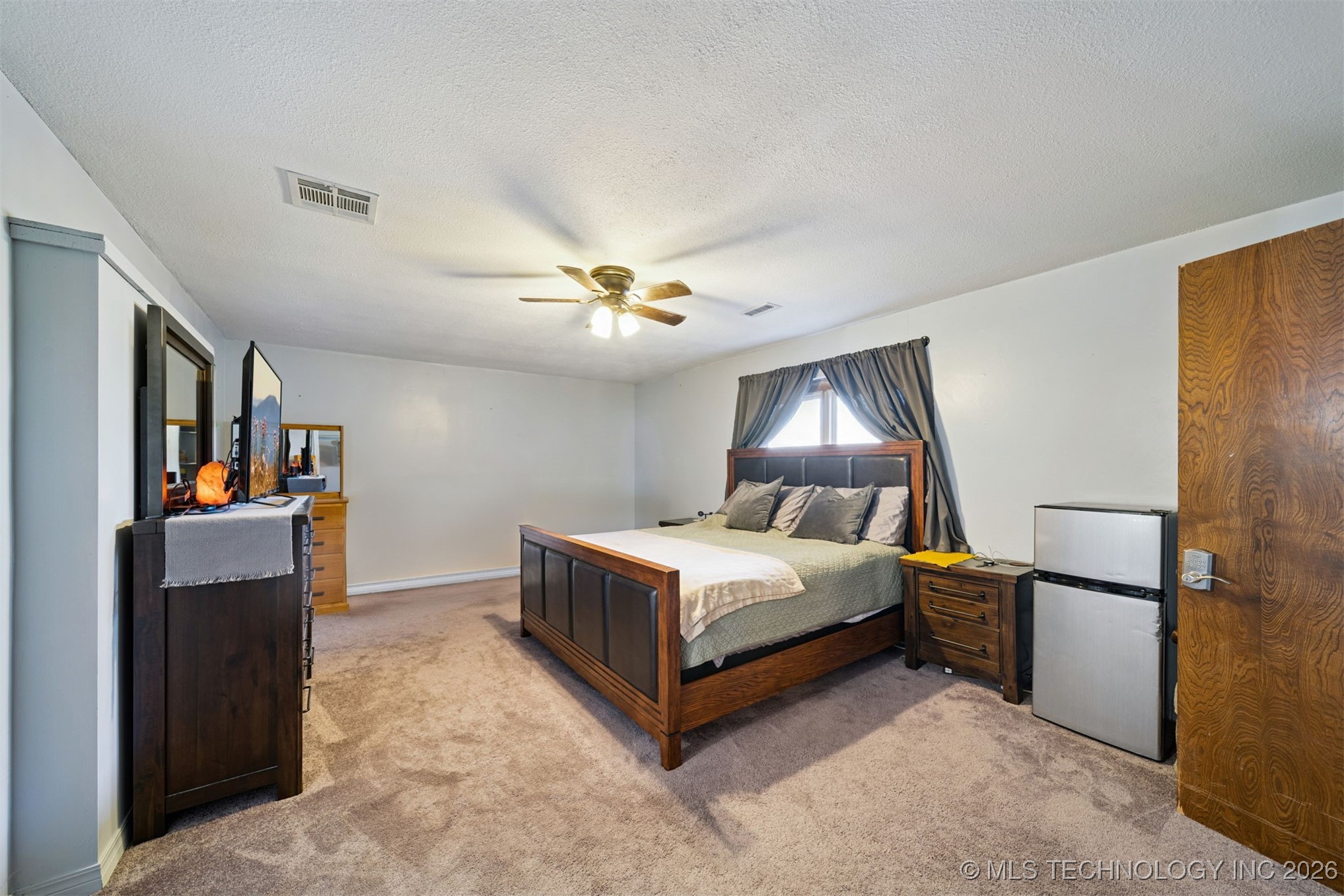 18542 E 380 Road Property Photo 9