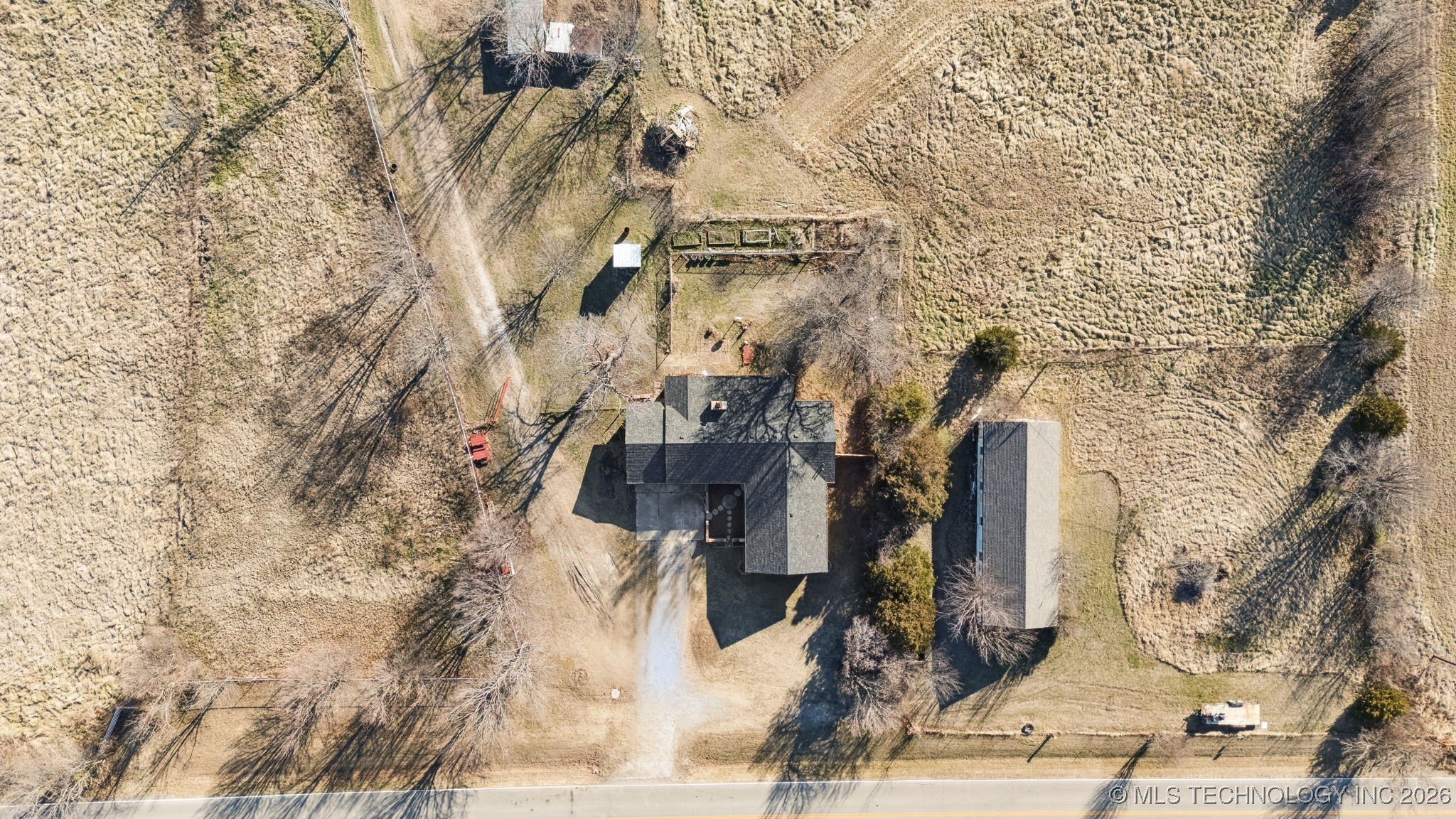 18542 E 380 Road Property Photo 38