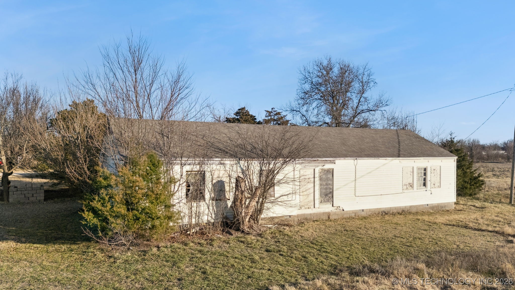 18542 E 380 Road Property Photo 39