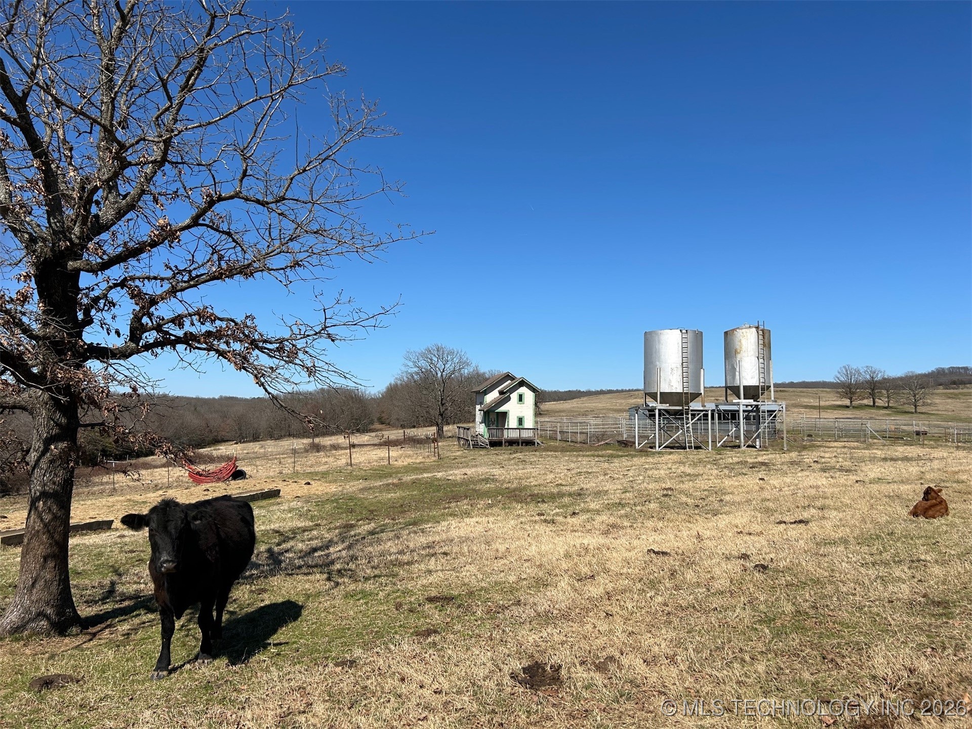 461296 E 1001 Road Property Photo 5