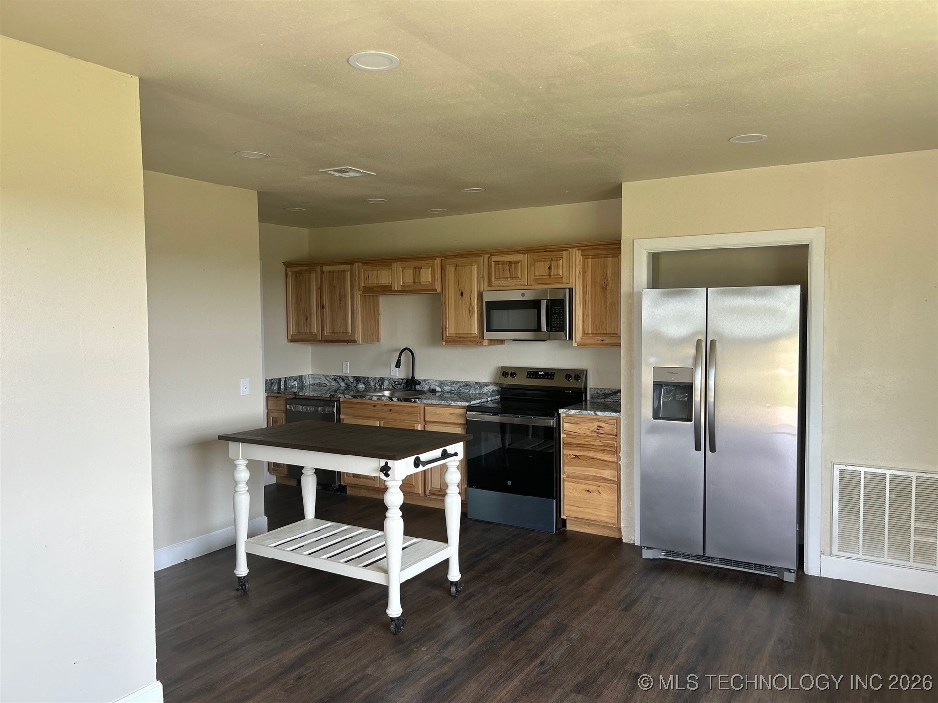 461296 E 1001 Road Property Photo 9