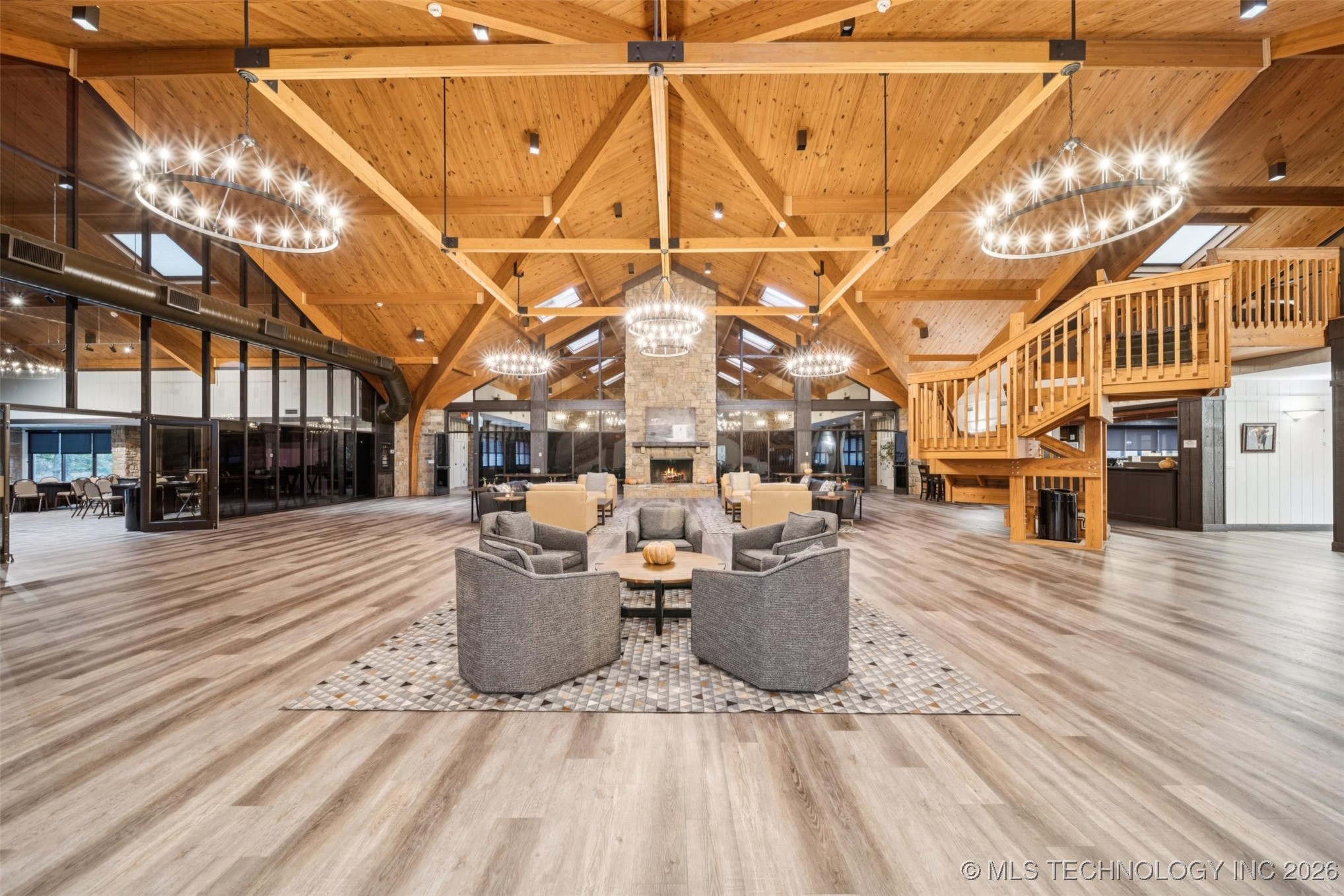 5323 31st Street N Property Photo 6