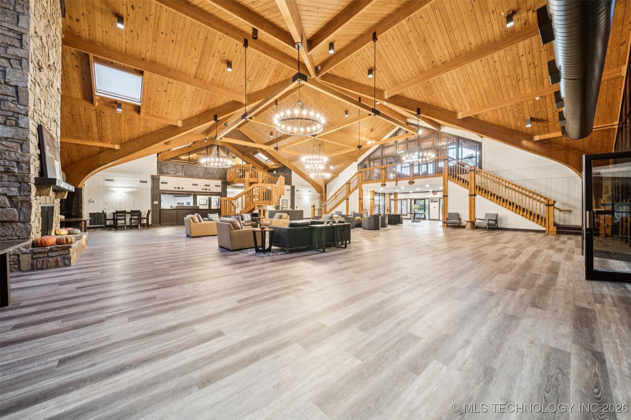 5323 31st Street N Property Photo 9